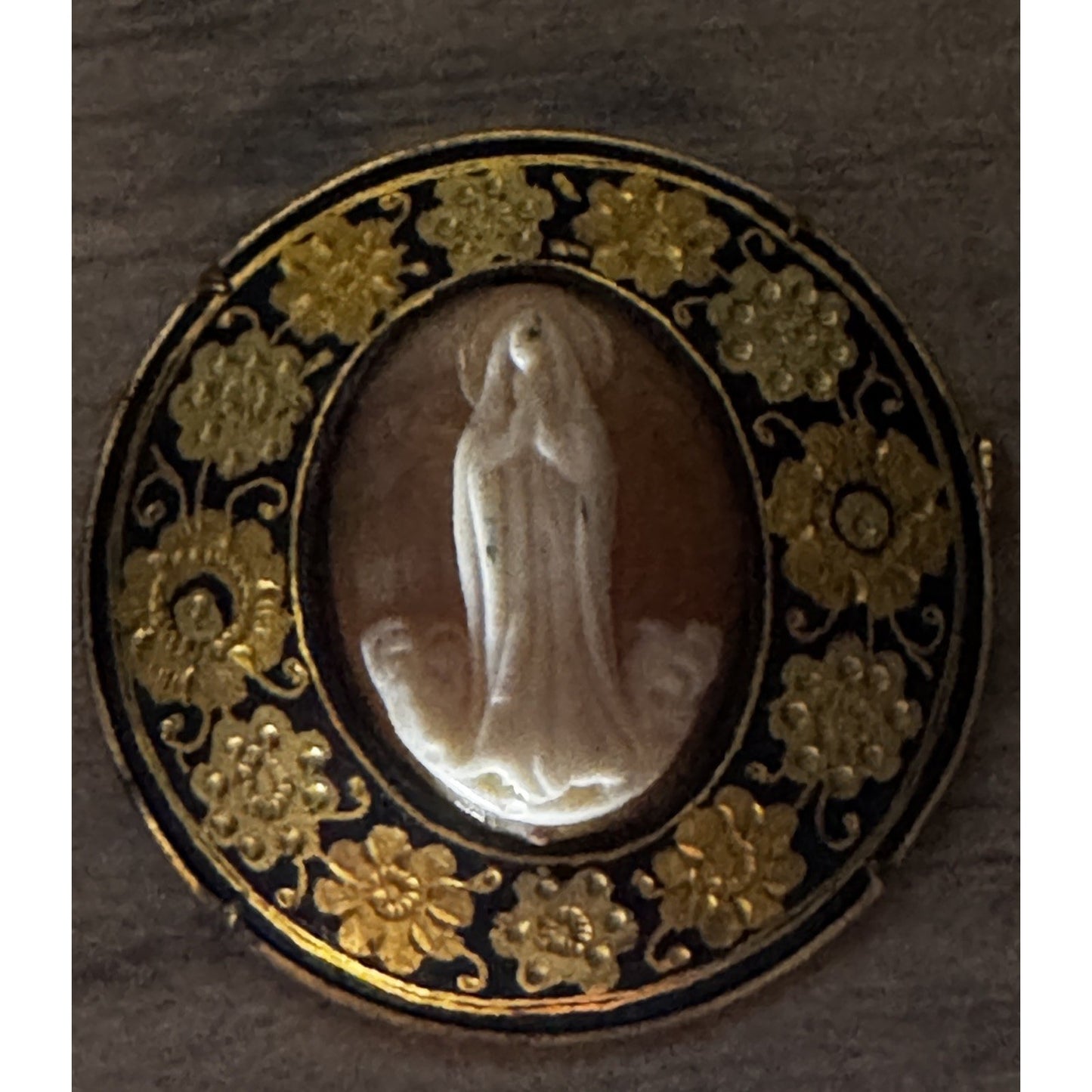 Antique Style Madonna Cameo Brooch Black Gold Floral Damascene Pin