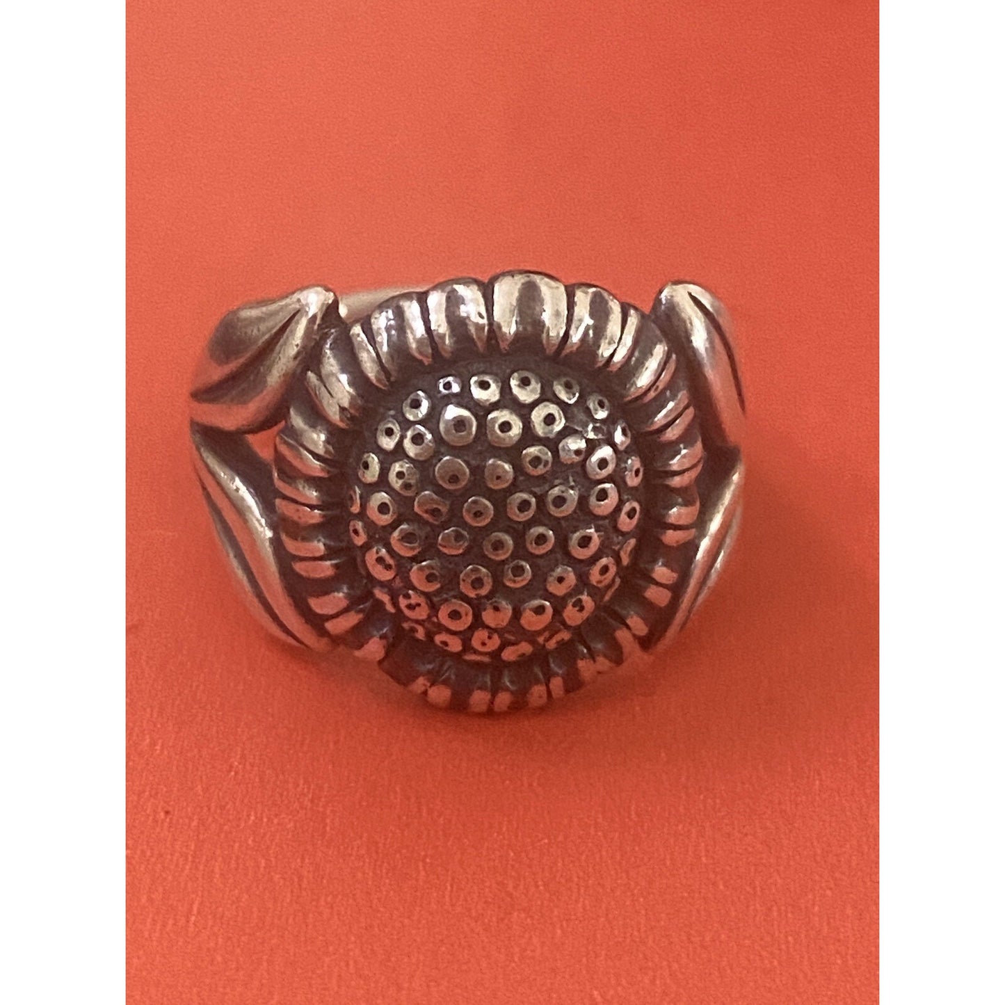 James Avery Retired Silver Sunflower Ring Size 8 Pre-Owned