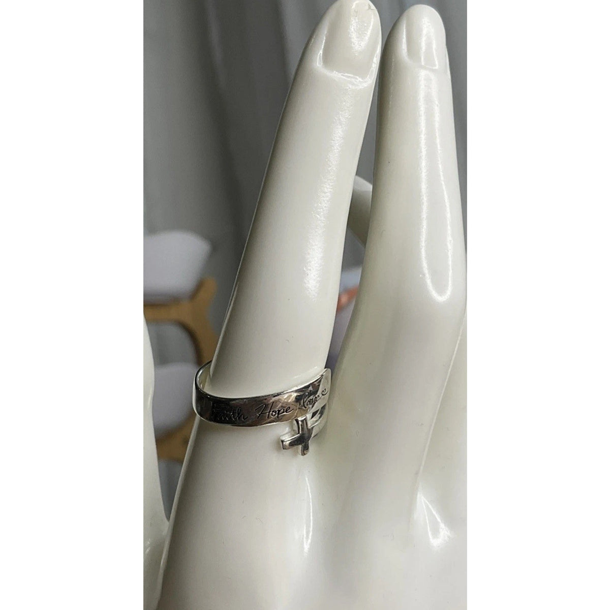 Footnotes Faith Hope Love Sterling Silver Cross Bypass Religious Band Size 9