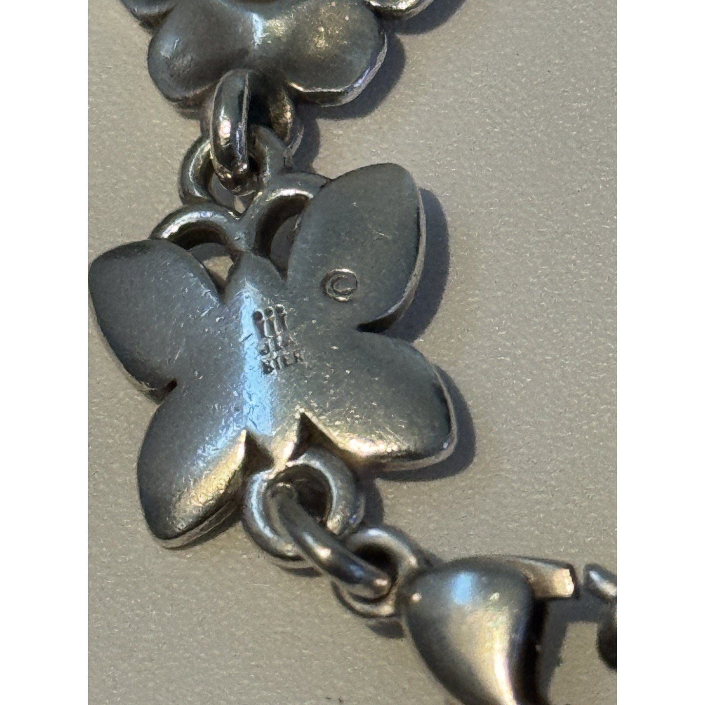 Pre owned James Avery Retired HTF Silver Butterflies In Bloom Flower Bracelet 7 3/4”