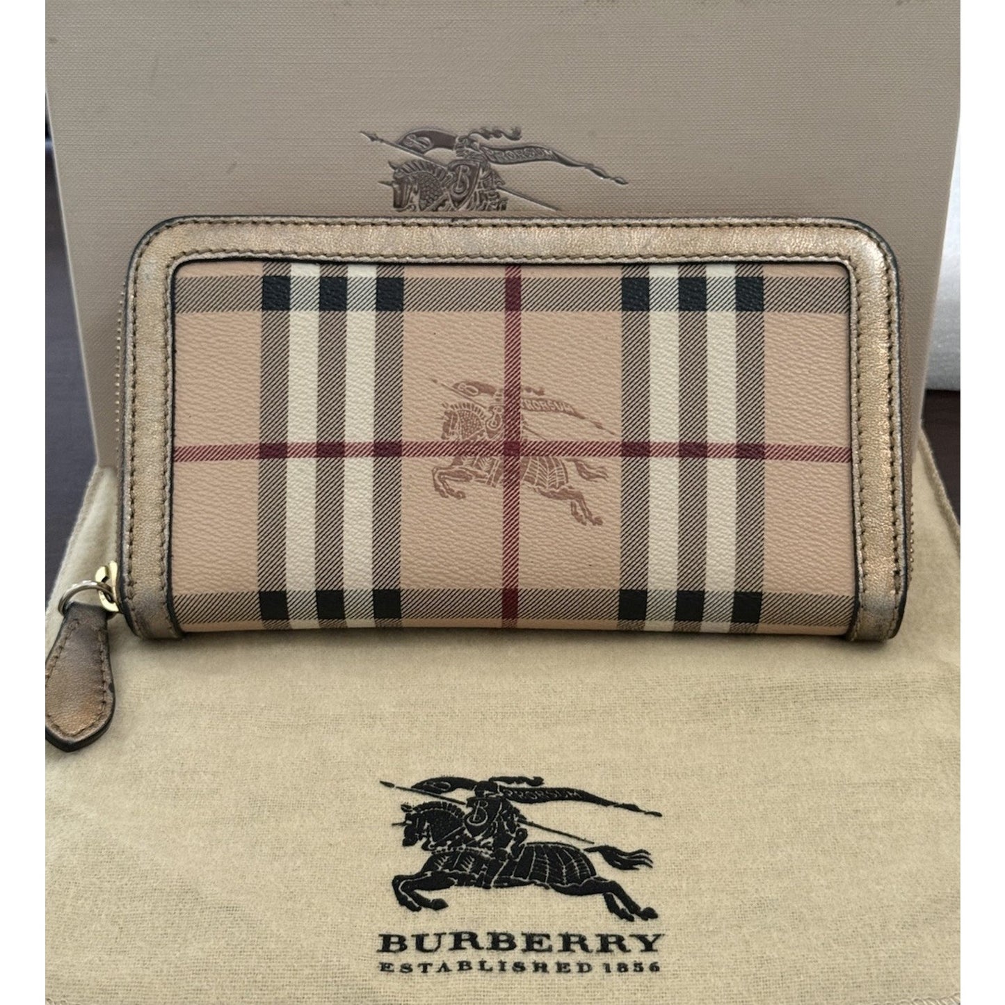 Burberry Nova Check Beige Plaid Zip Around Long Wallet Excellent Condition!