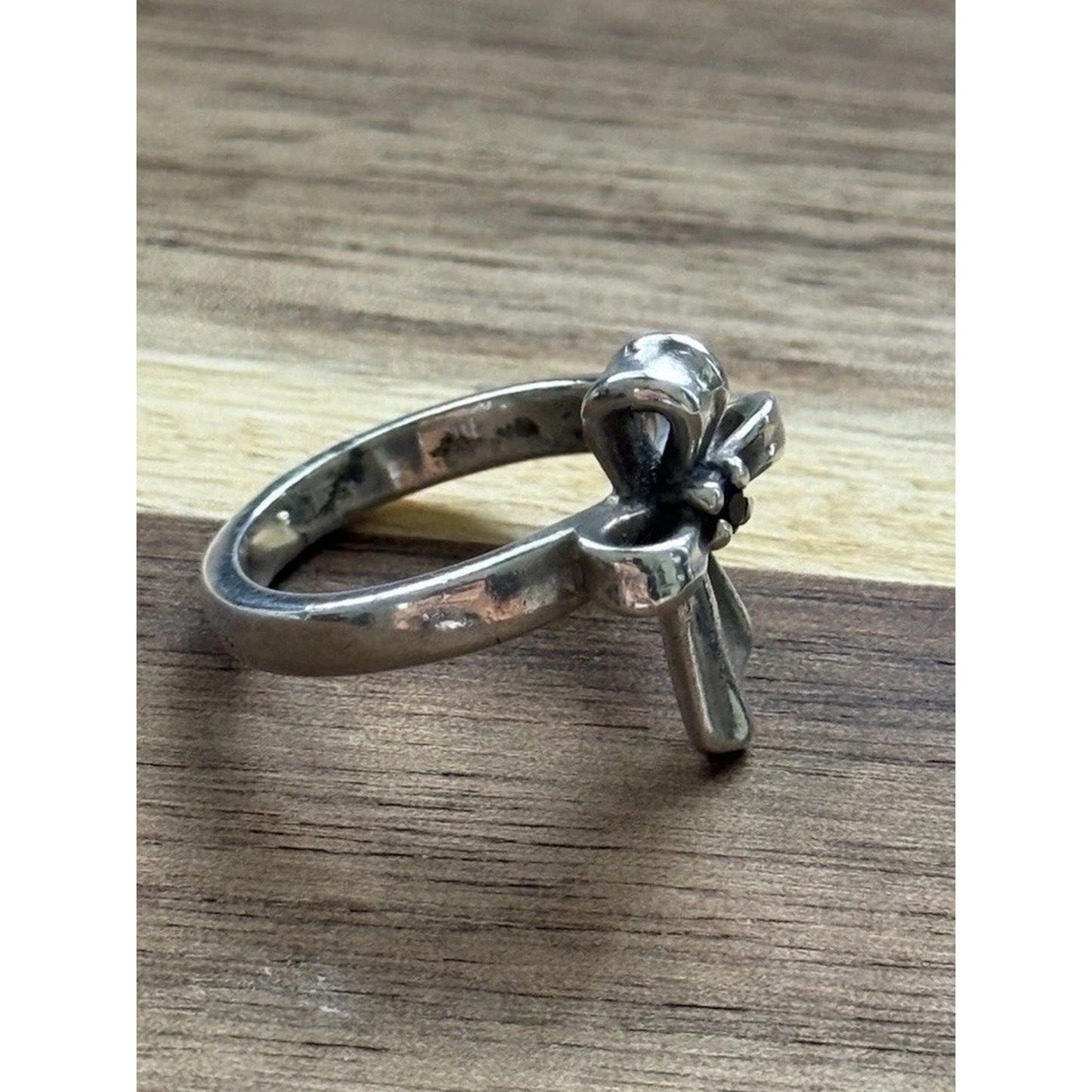 James Avery Retired Sterling Silver Garnet Ribbon Cross Ring Size 5