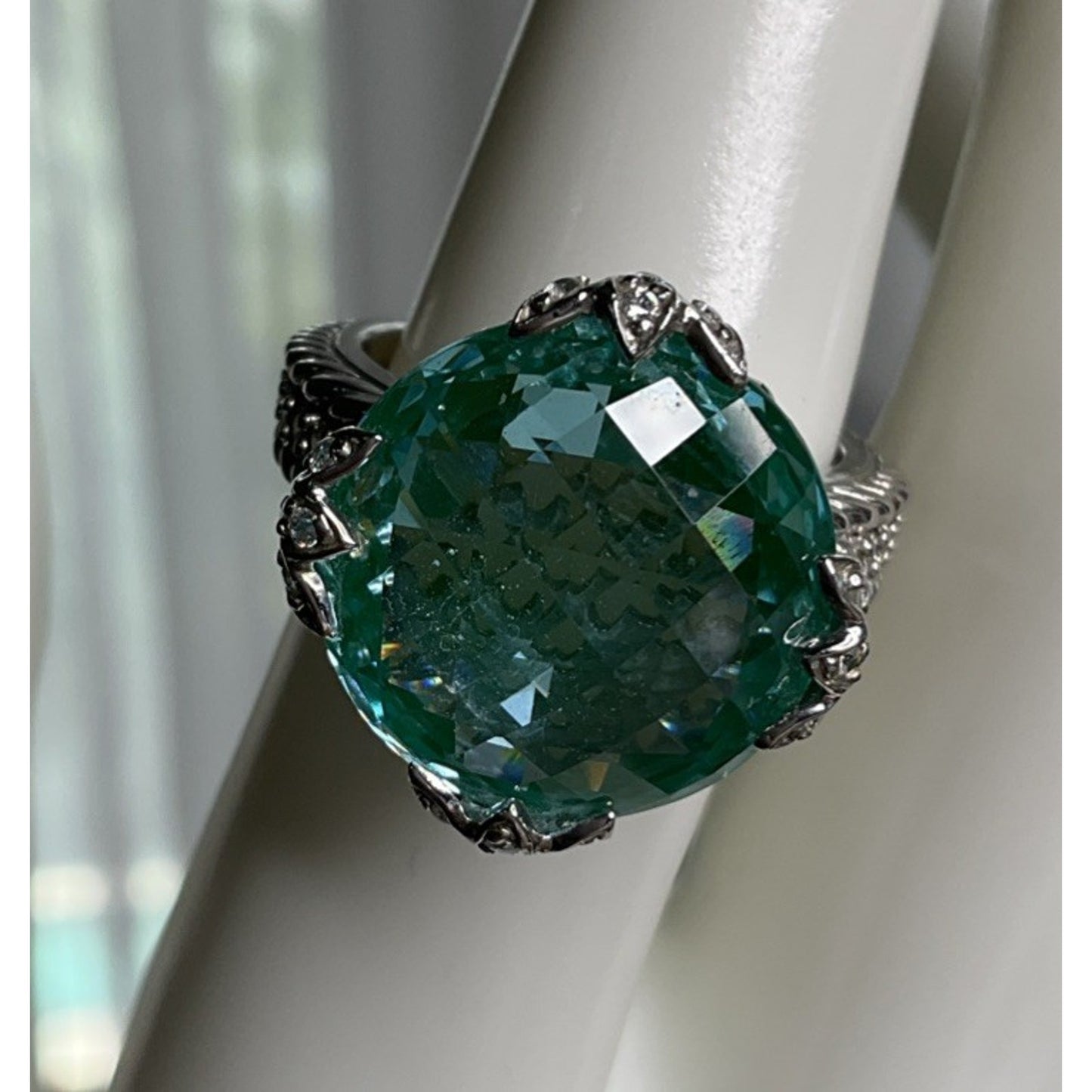 Judith Ripka Sterling Silver Green Spinel Gemstone Statement Ring Size 7.5