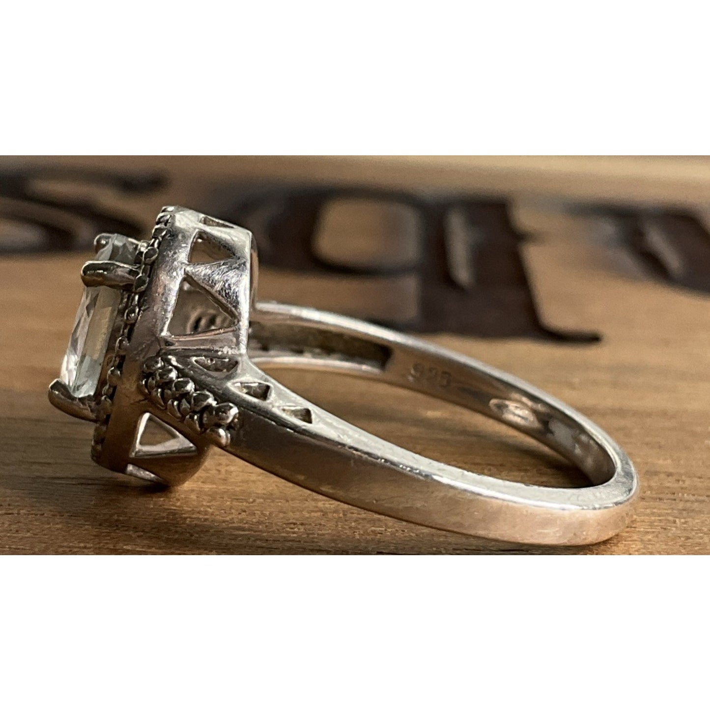 Sterling Silver 925 Oval Clear Stone Halo Ring Size 7.25