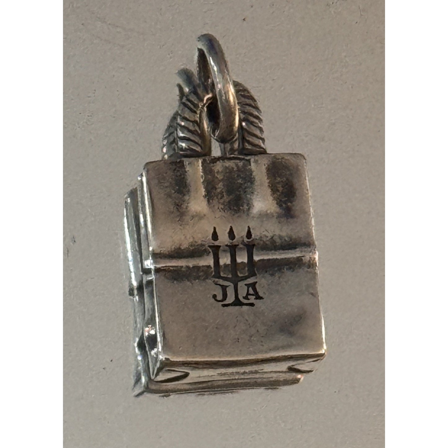 Pre owned James Avery RETIRED Sterling Silver Shopping Bag BRAND NEW in Box