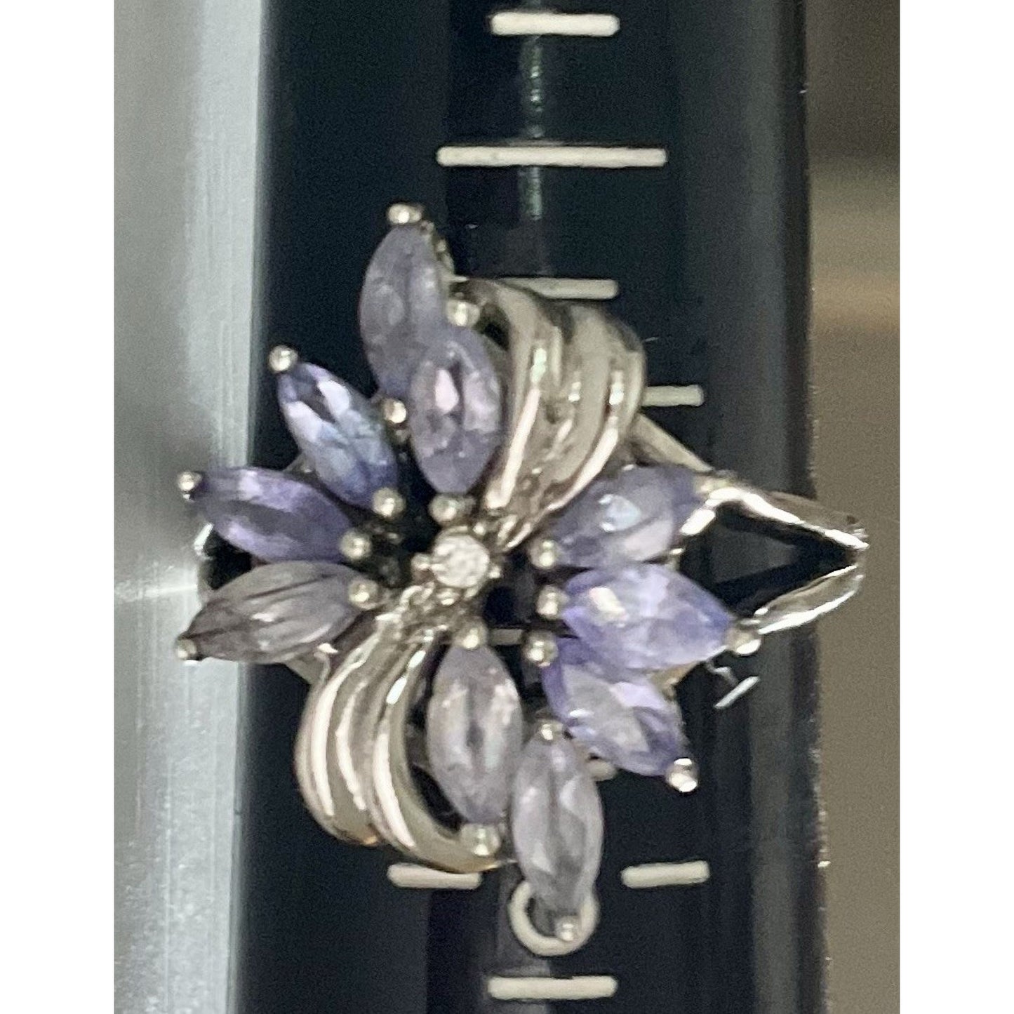 Sterling Silver 925 Lavender Lilac Stone Floral Cluster Ring Marquise Cut Size 7