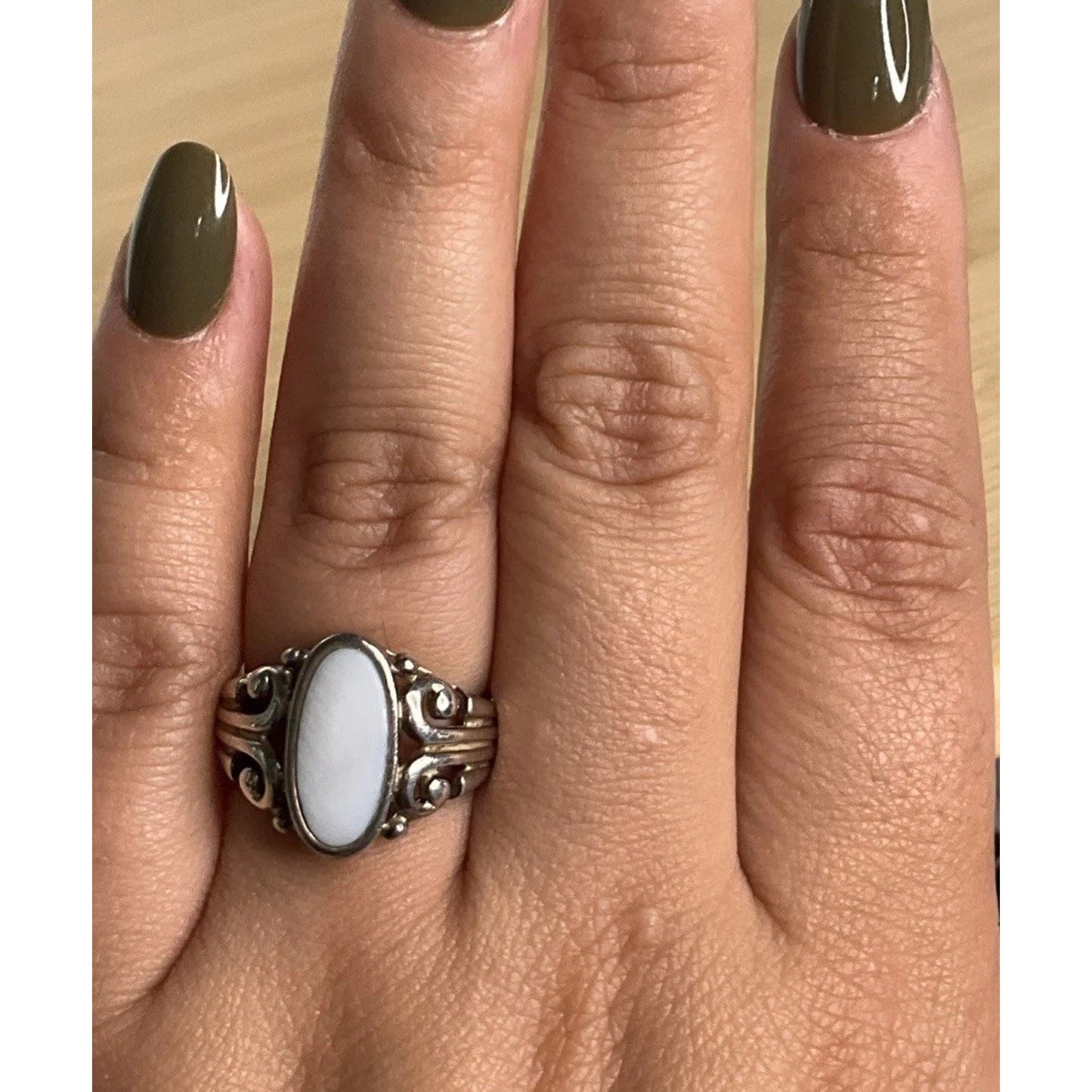 Vintage Sterling Silver Mother of Pearl Ring Oval Cabochon Scroll Filigree Sz 8