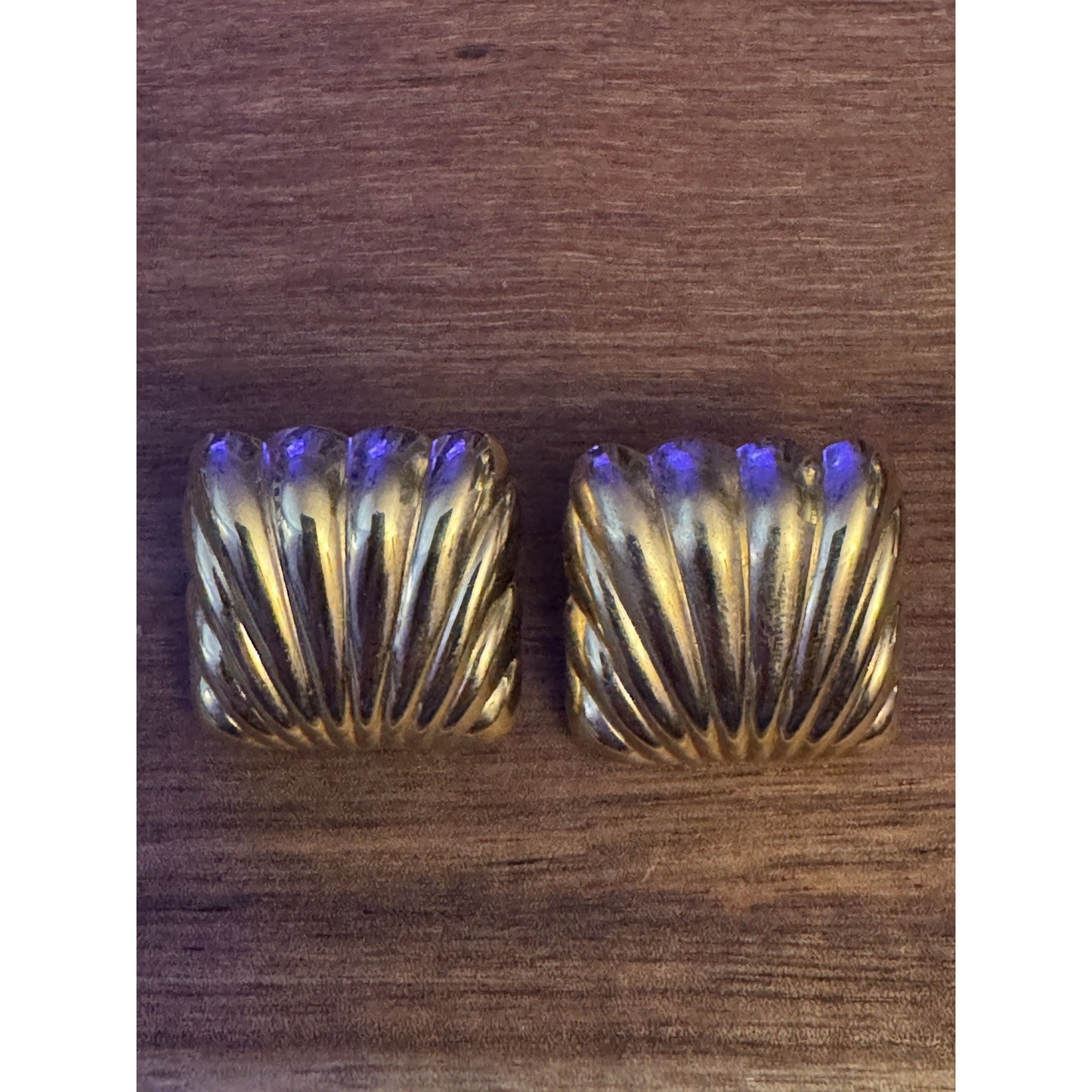 Vintage Gold-Tone Ribbed Square Post Earrings 80s/90s