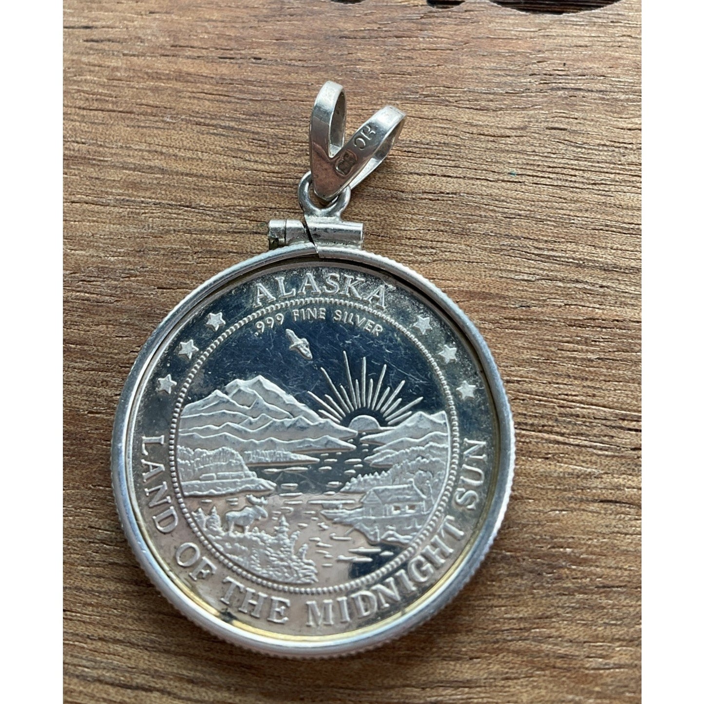 Alaska Land of the Midnight Sun .999 Fine Silver Coin