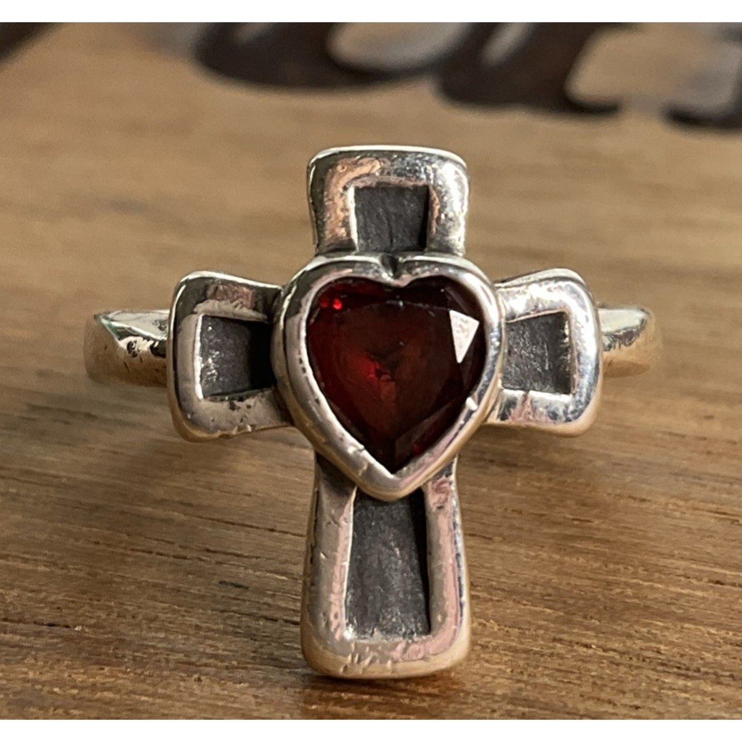 Retired James Avery Religious Garnet Heart Cross Sterling Silver Ring Size 5.5