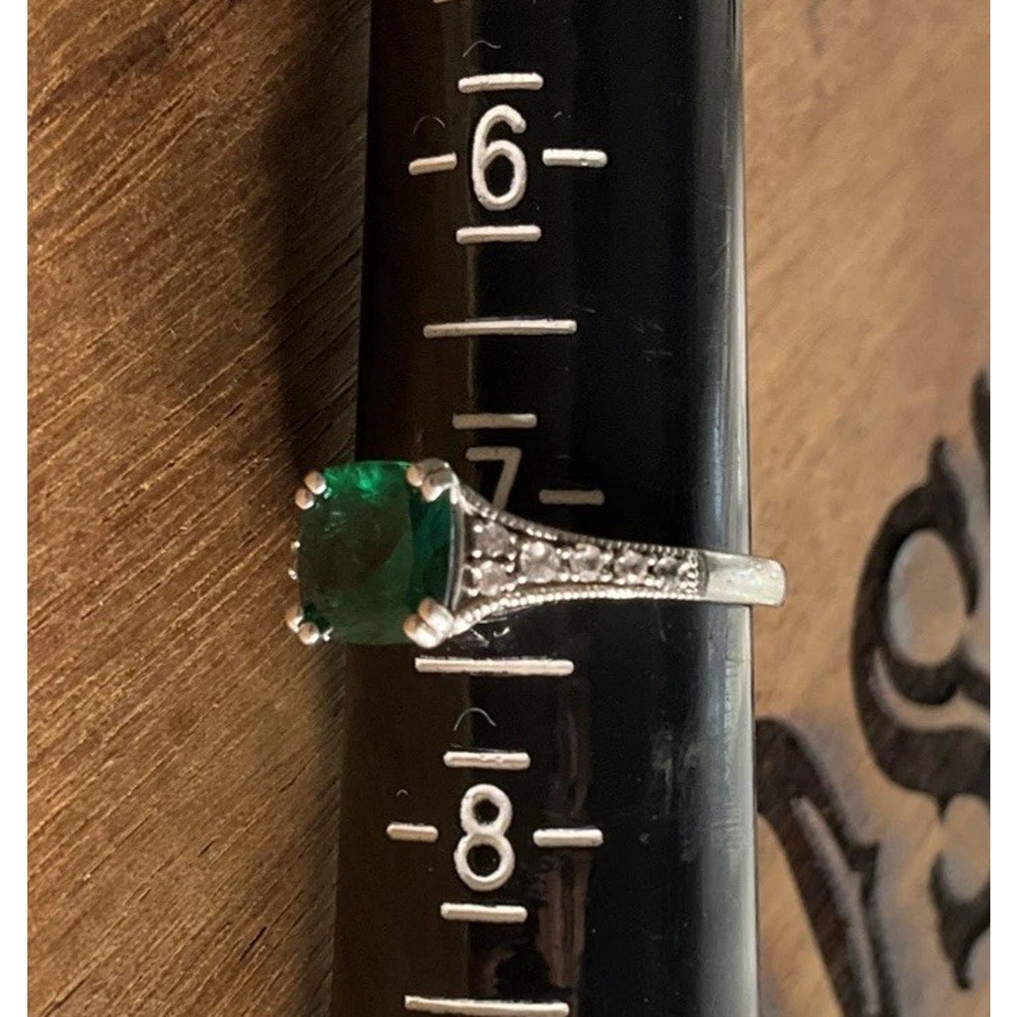 Vintage Sterling Silver Emerald Style Green Stone w/ White Sapphires Ring Size 7