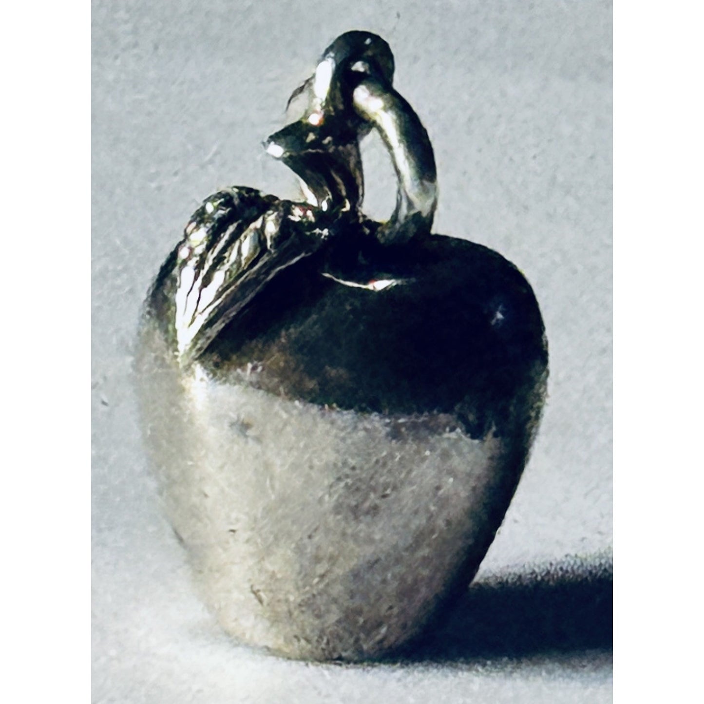 Vintage Tiffany & Co. 3D Apple Pendant Charm Tiffany Apple Charm Pendant 9g!