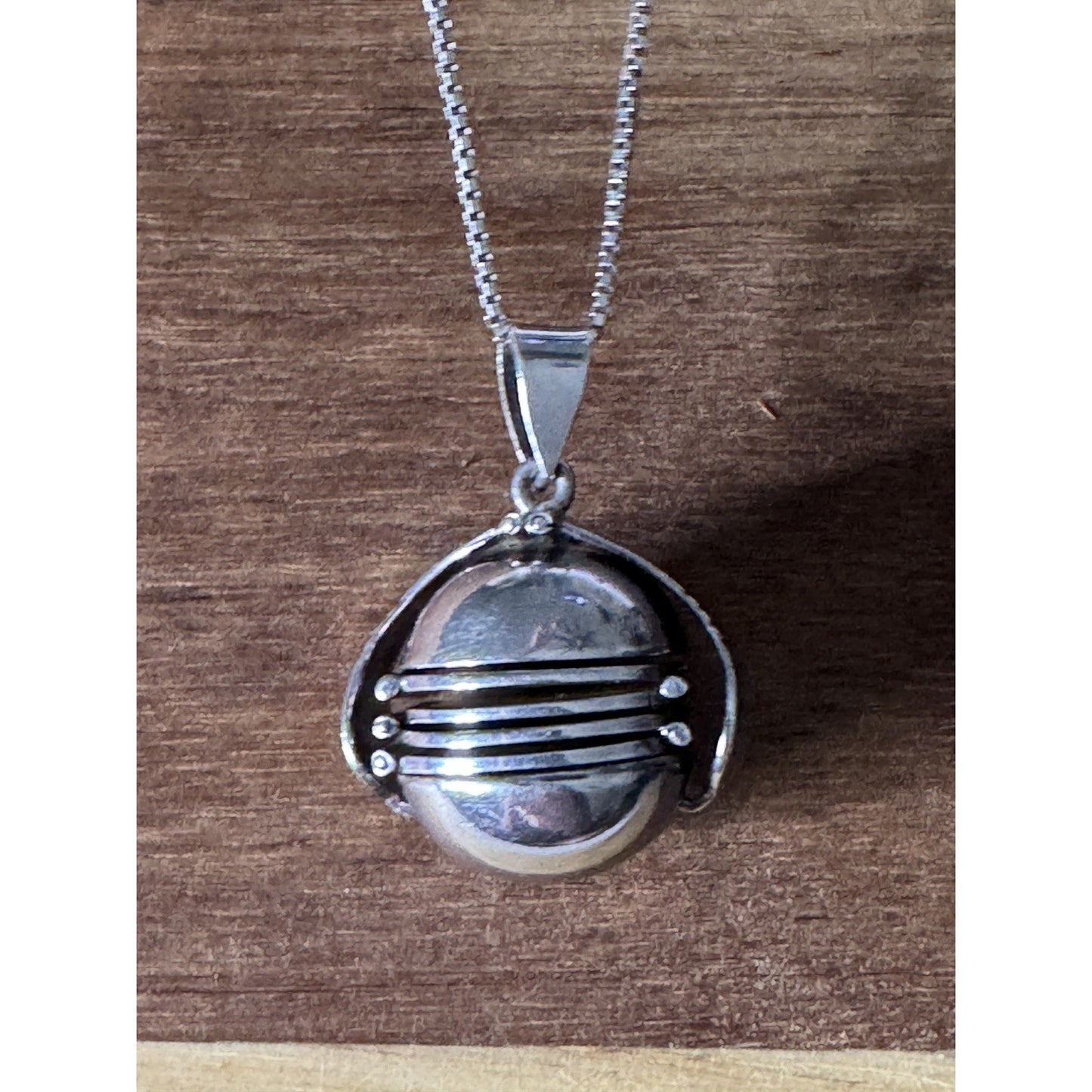Vintage Sterling Silver 925 Expanding 4 Photo Locket Pendant on 34” Chain 19.2g