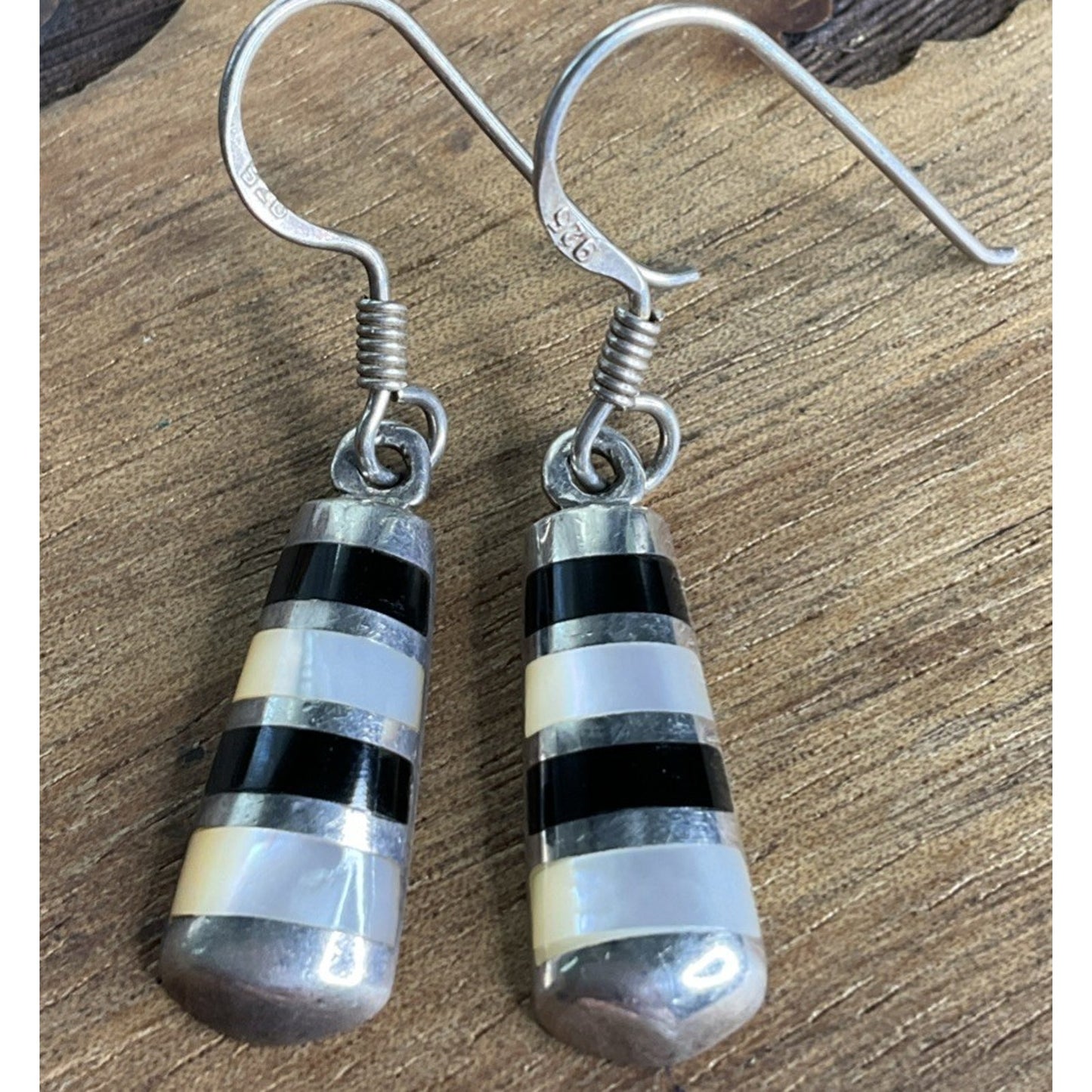 Vintage Zuni Black & White Onyx Mother of Pearl Inlay Signed PD Dangle Earrings