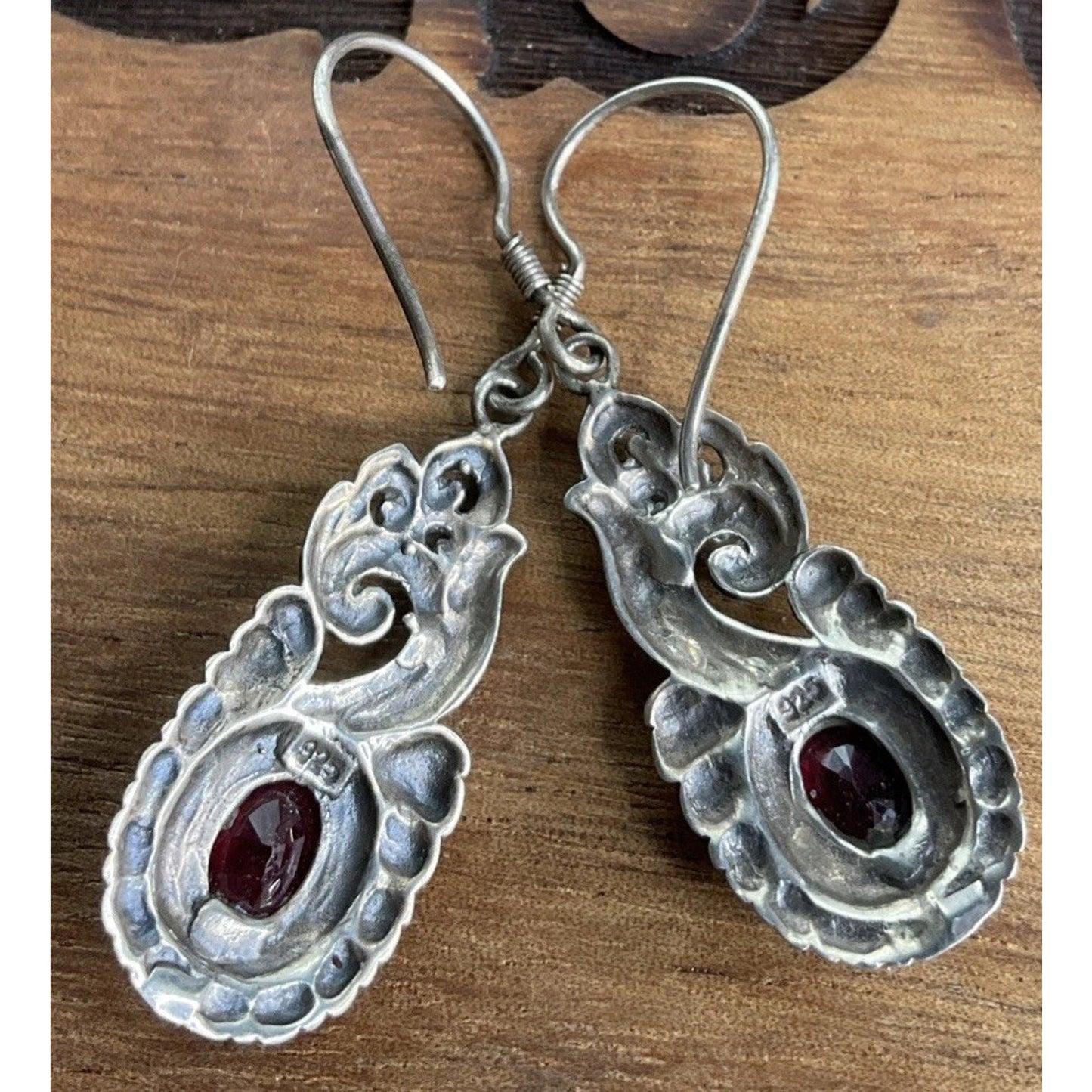 Vintage Sterling Silver Garnet Dangle Earrings Ornate Scroll 925