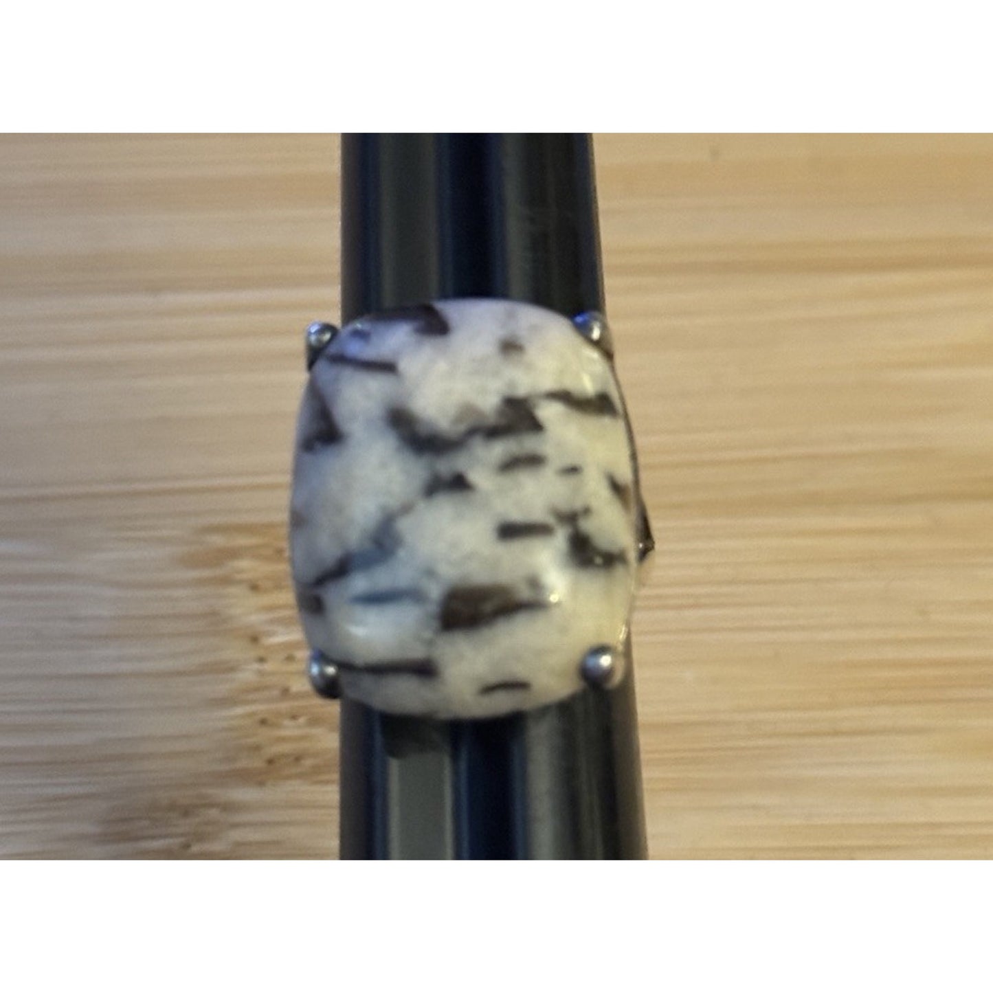 Vintage White Buffalo Stone Sterling Silver Large Statement Ring Size 7.5