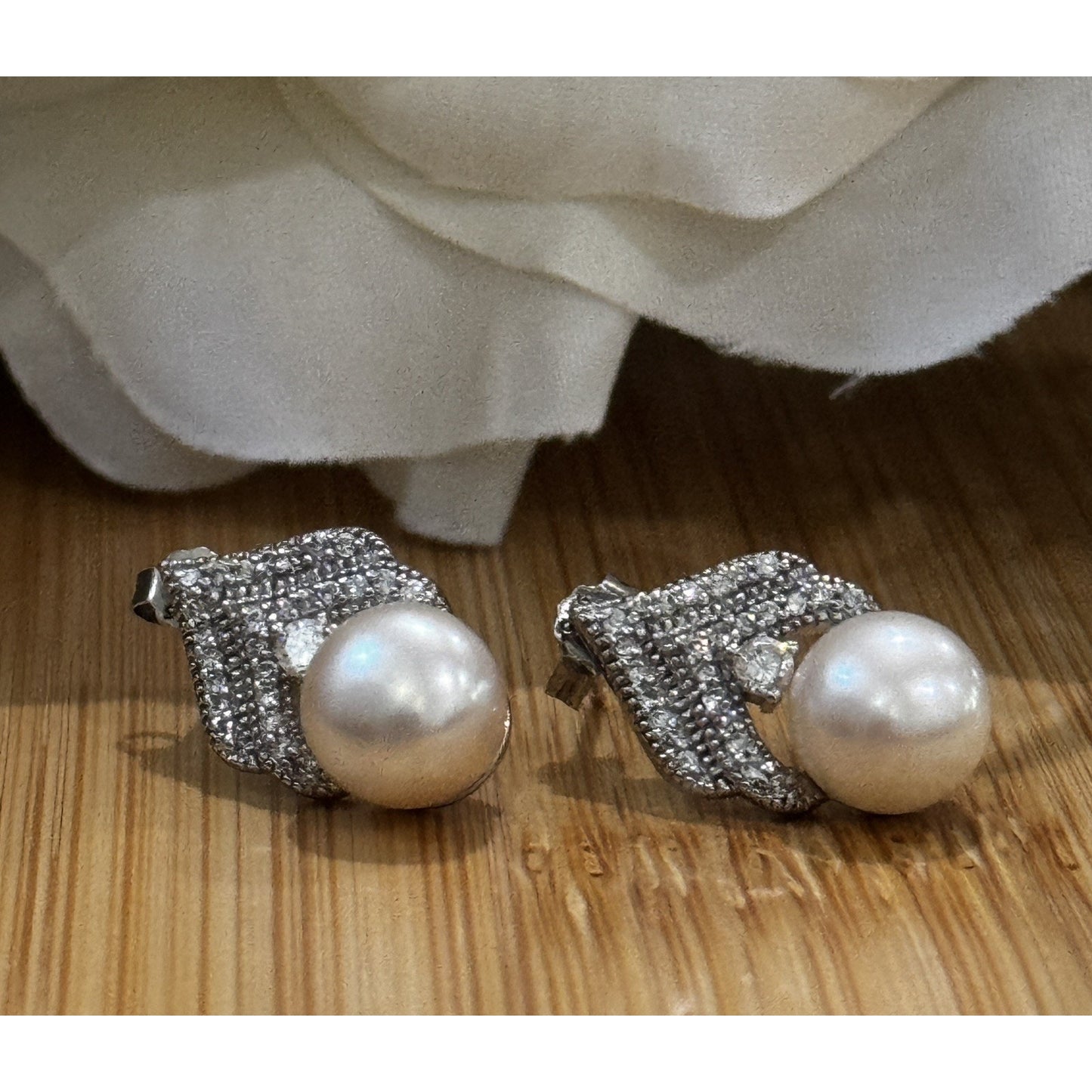 Vintage FD 925 Sterling Silver Pearl Pavé Leaf Post Back Earrings