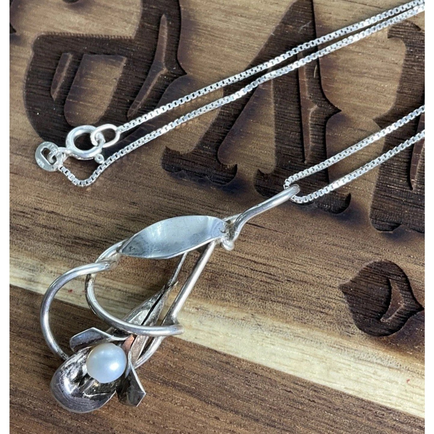 Vintage Sterling Silver Genuine Pearl Flower Pendant and 925 Necklace