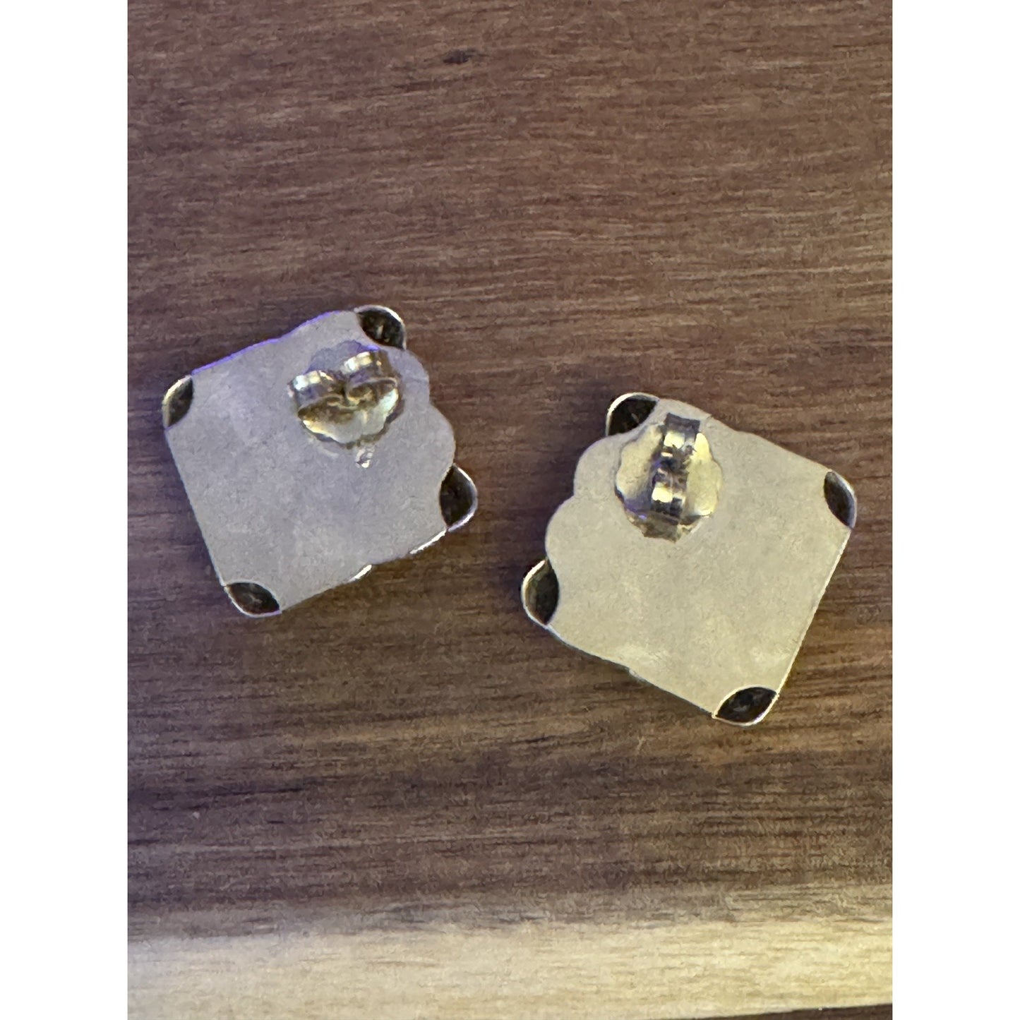 Vintage Gold-Tone Ribbed Square Post Earrings 80s/90s
