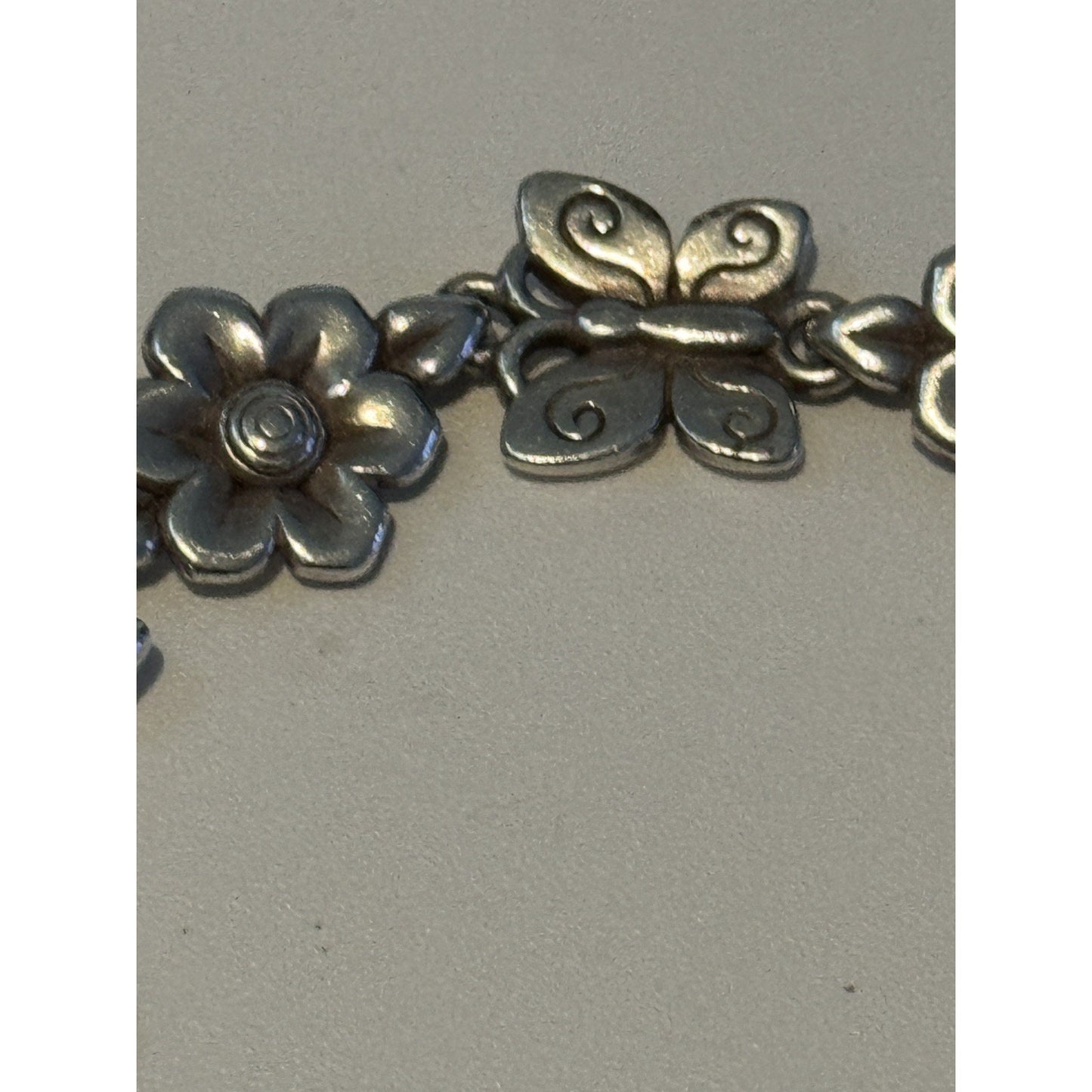 Pre Owned James Avery Retired HTF Silver Butterflies In Bloom Flower Bracelet 7 3/4”