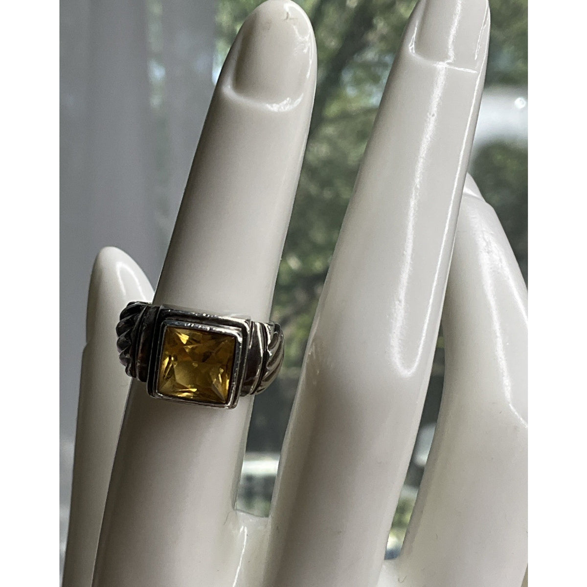 Vintage 925 Citrine Faceted Gemstone Ring Sterling Silver Bezel Setting Size 6