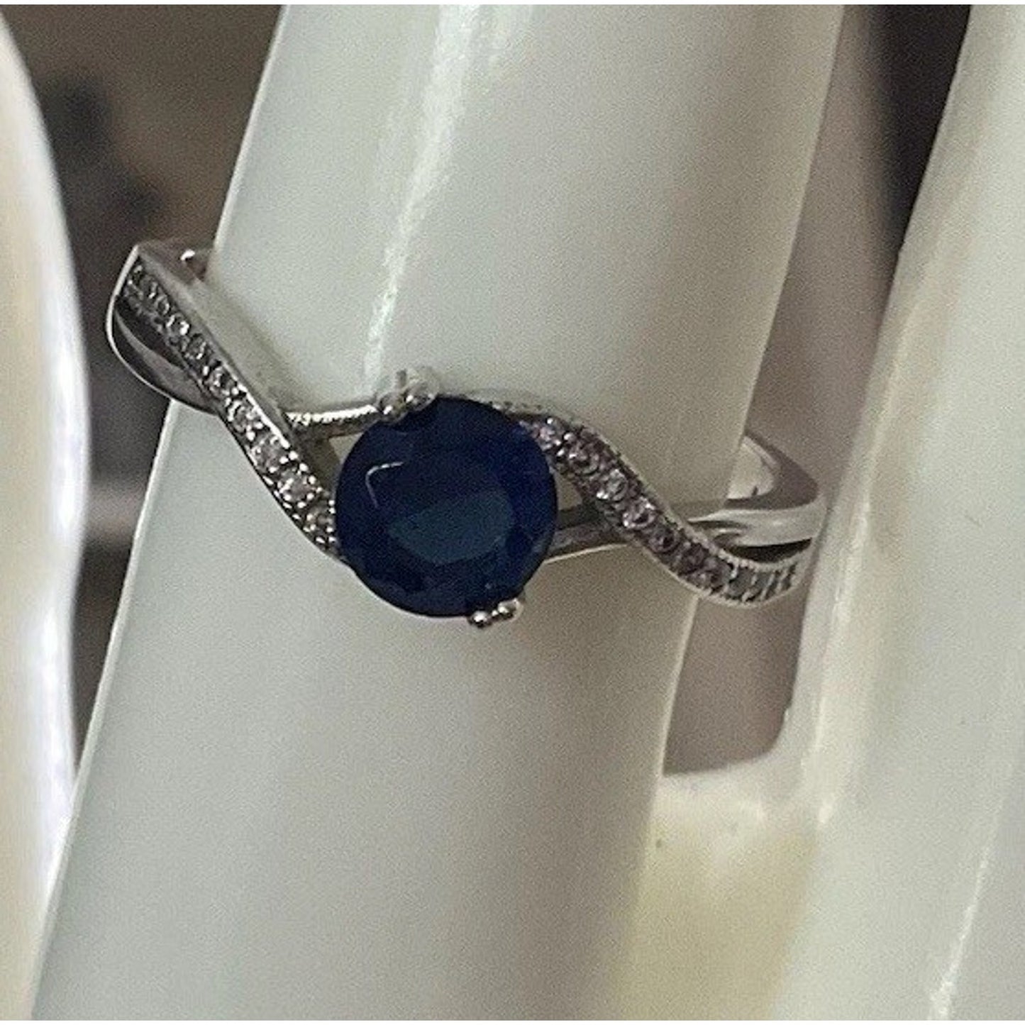 Sterling Silver Blue Sapphire Ring Size 8.5 Round Solitaire Halo Twist