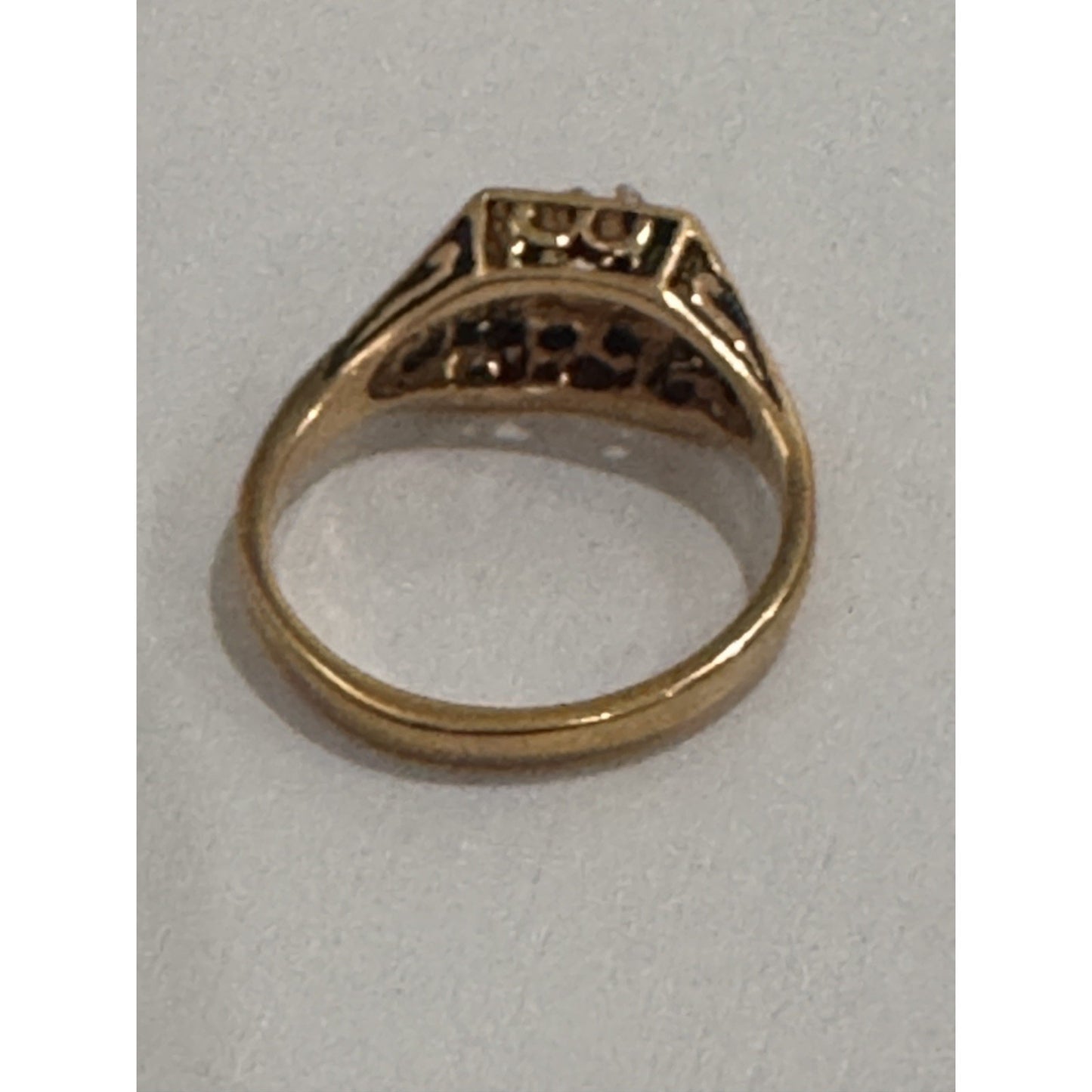 Vintage 18K HGE Yellow Gold Tone Illusion CZ Diamond Ring Art Deco Style 7.5