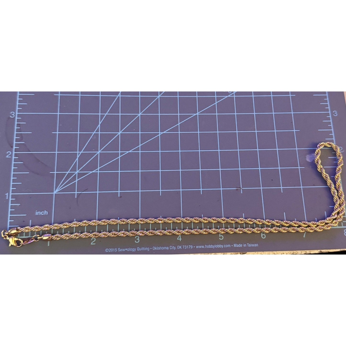 Vintage Signed AVON Gold Tone Rope Chain Necklace 20” Twisted Link 17g MINT