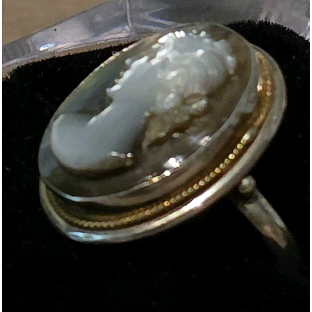 Vintage 800 Silver Cameo Mother Of Pearl Two Tone Twisted Ring Sz 6.75