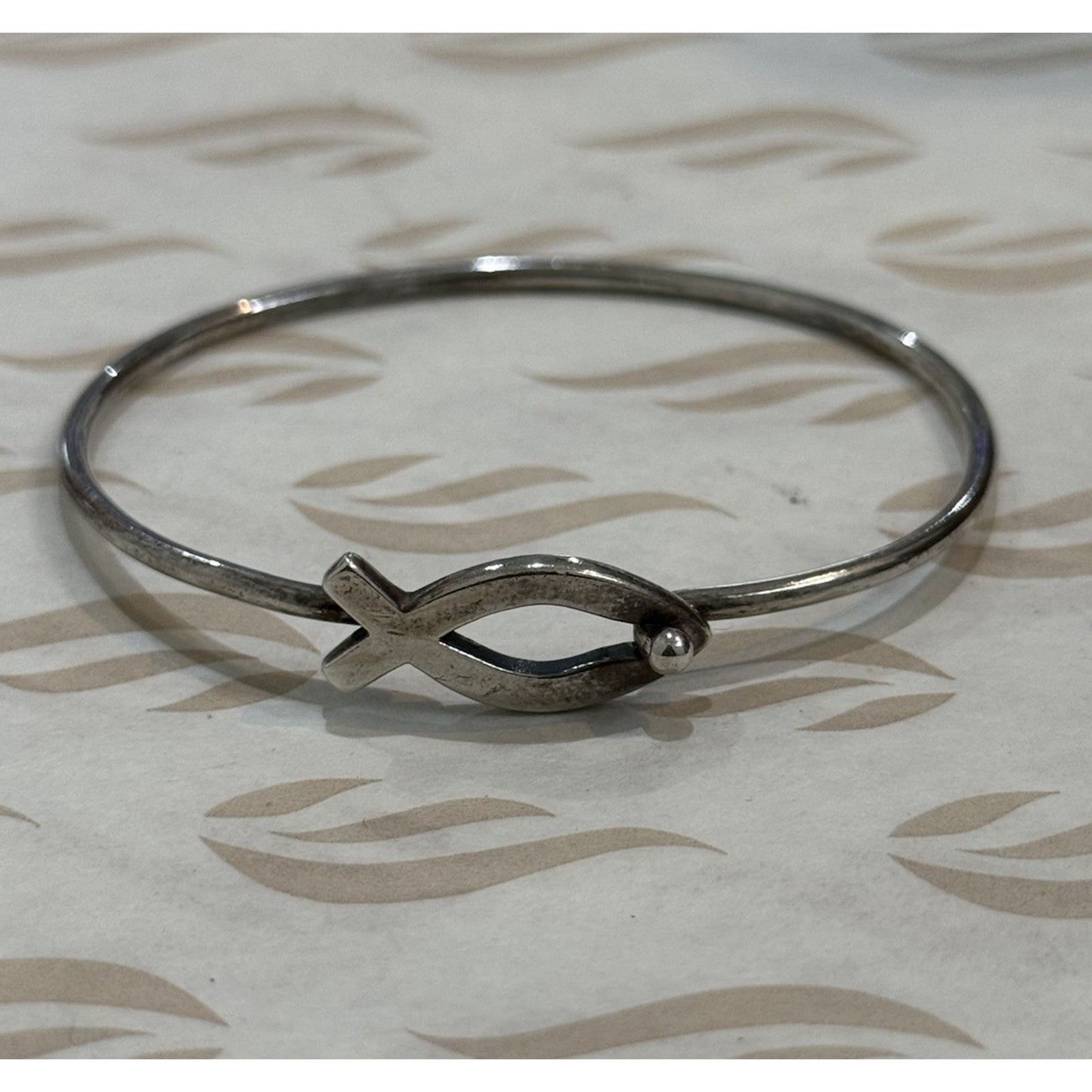 James Avery Retired Ichthus Fish Sterling Silver Hook Bangle Bracelet Pre-Owned