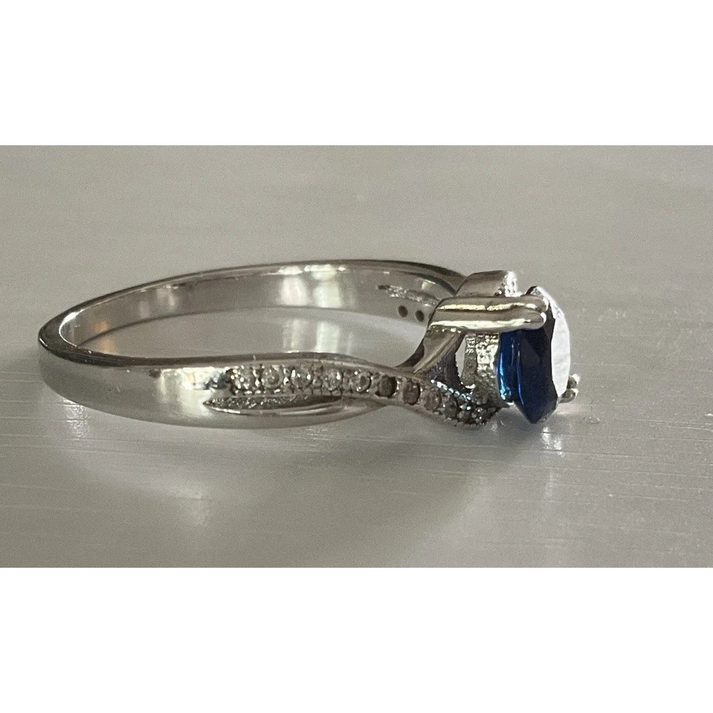 Sterling Silver Blue Sapphire Ring Size 8.5 Round Solitaire Halo Twist
