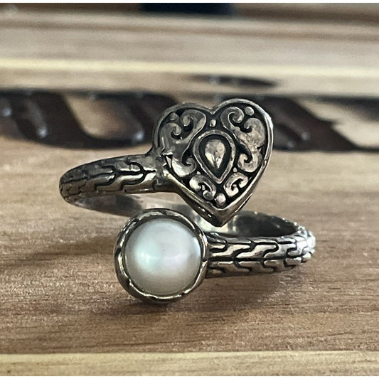 Vintage Main And Sterling Silver 925 Filigree Heart and Pearl Bypass Ring Sz 7