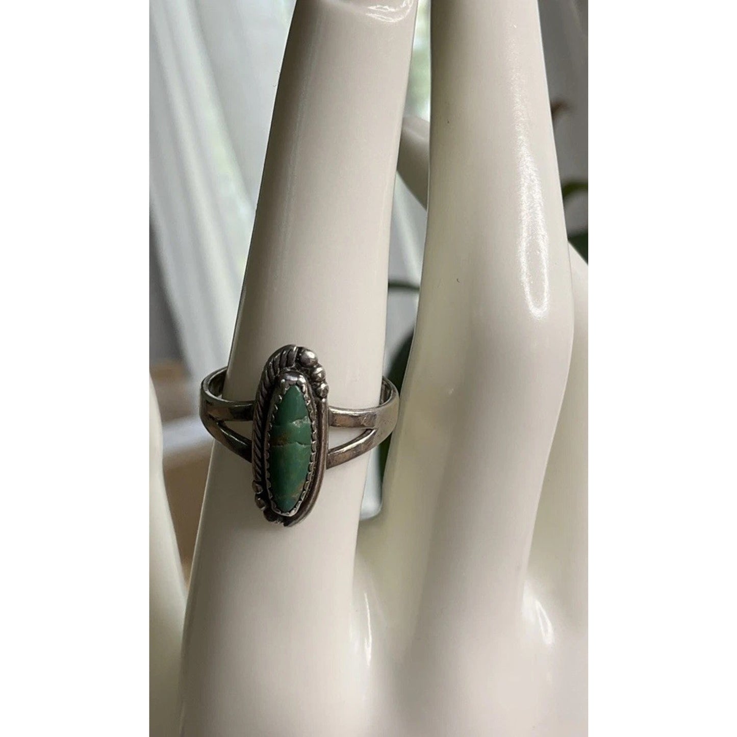 Vintage Navajo Oval Turquoise Sterling Silver Southwestern Style Ring Size 8