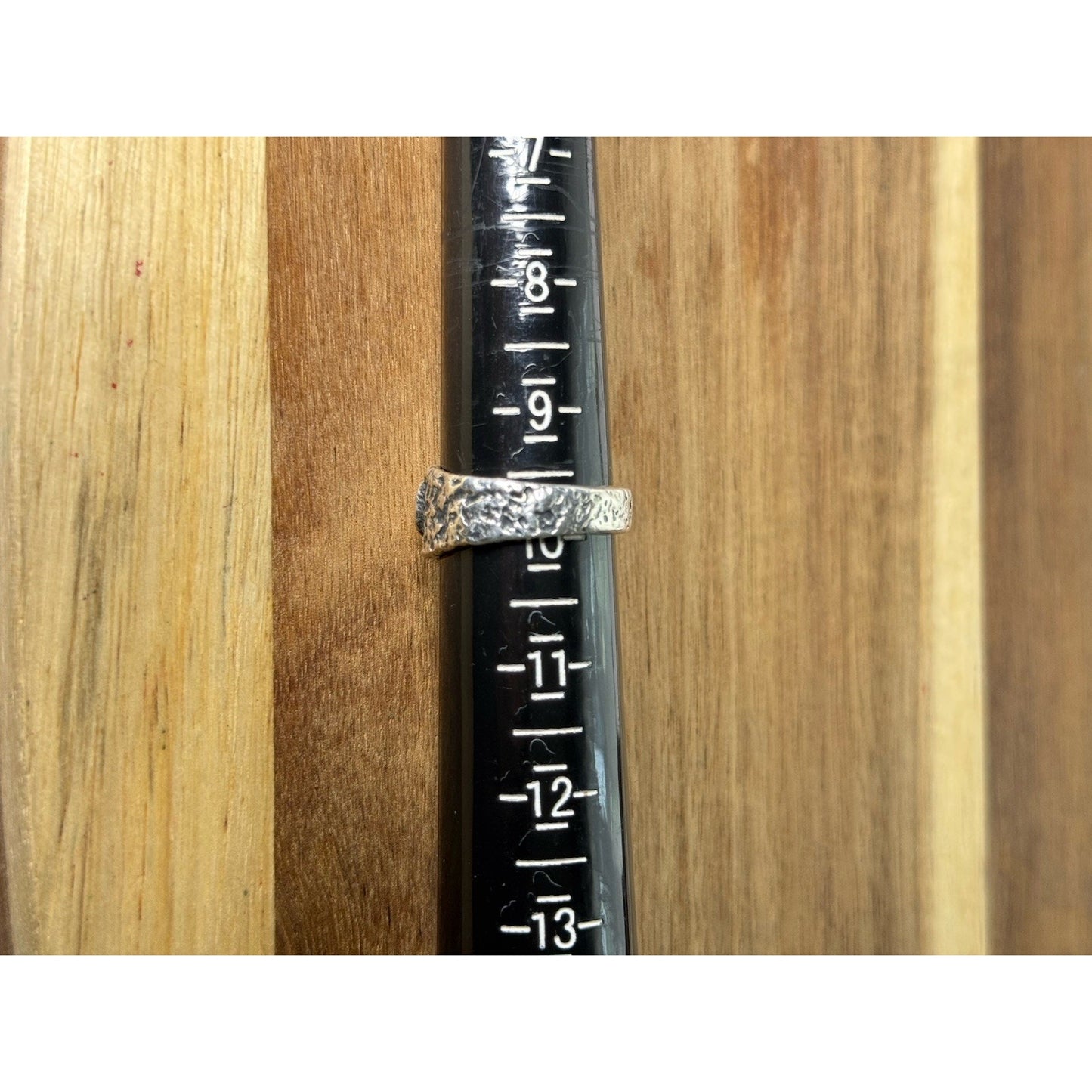 James Avery Retired Sterling Silver Descending Dove Textured Ring Size 10