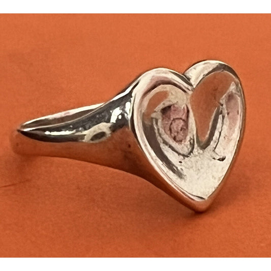 James Avery Retired Sterling Silver Vintage Heart Ring Size 5 Pre-Owned