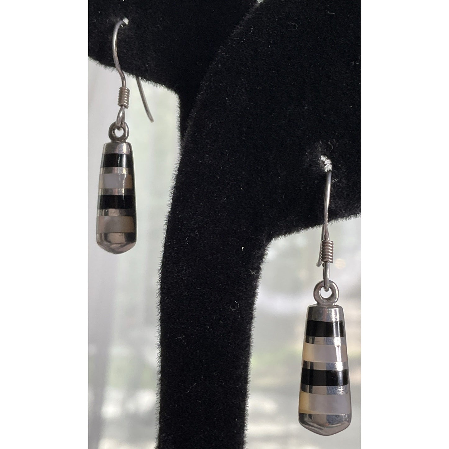 Vintage Zuni Black & White Onyx Mother of Pearl Inlay Signed PD Dangle Earrings