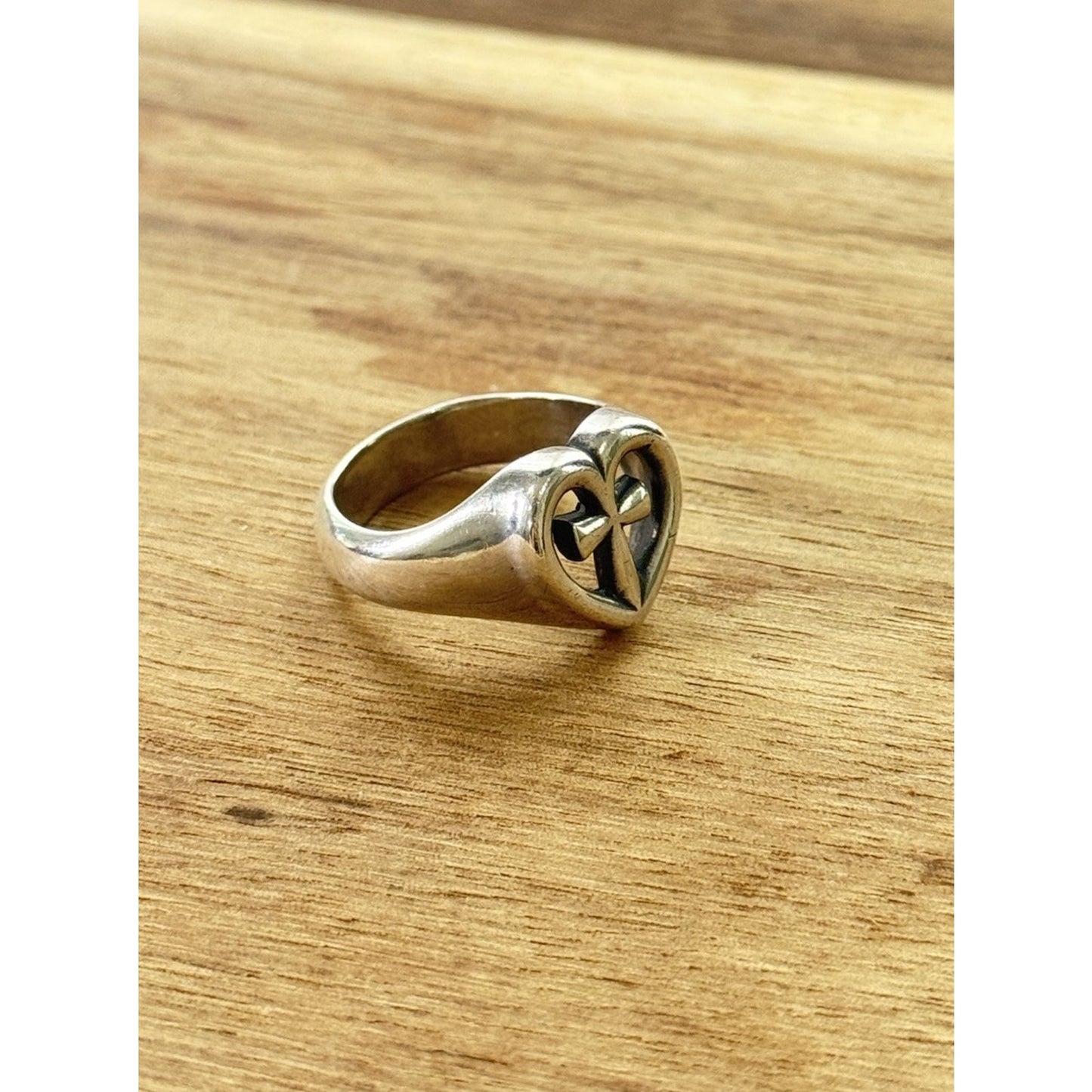 James Avery Retired Sterling Silver Eternal Love Ring Size 8