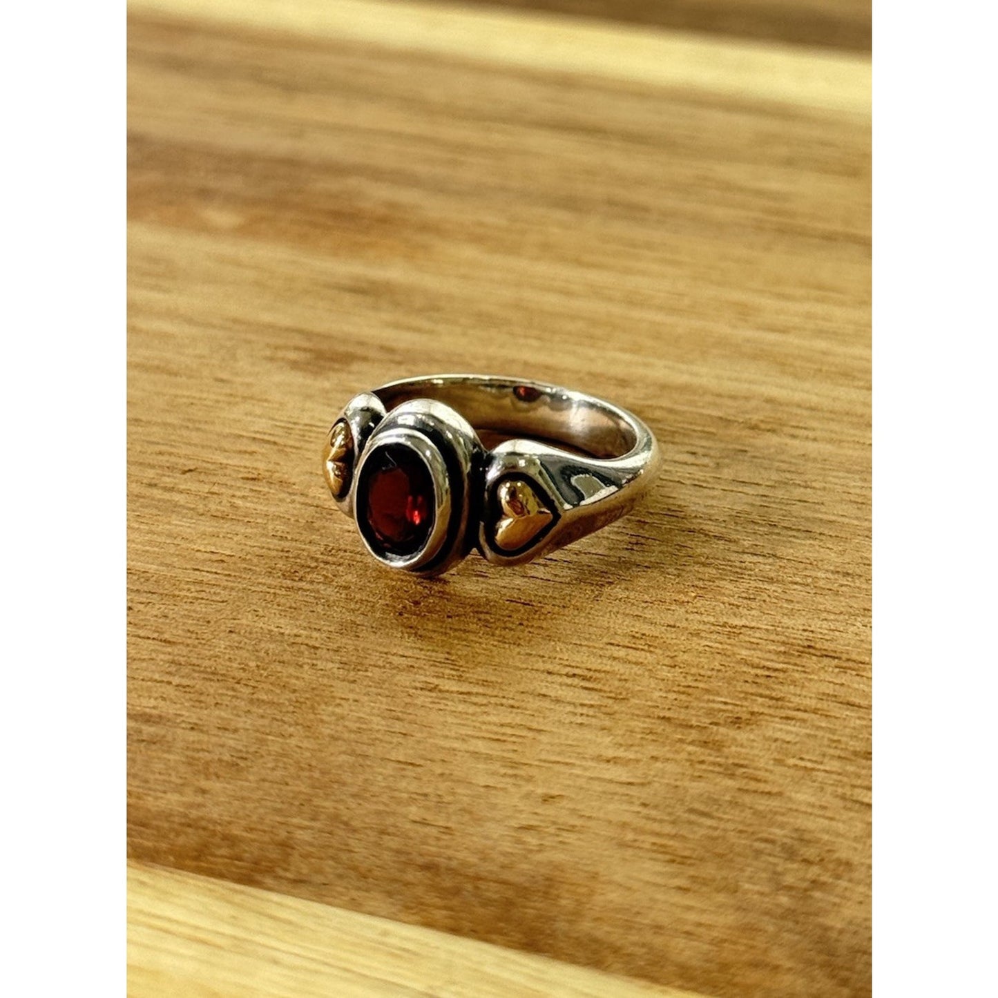 James Avery Retired 14k Gold Hearts & Sterling Silver Ring W/ Garnet Sz 6.5