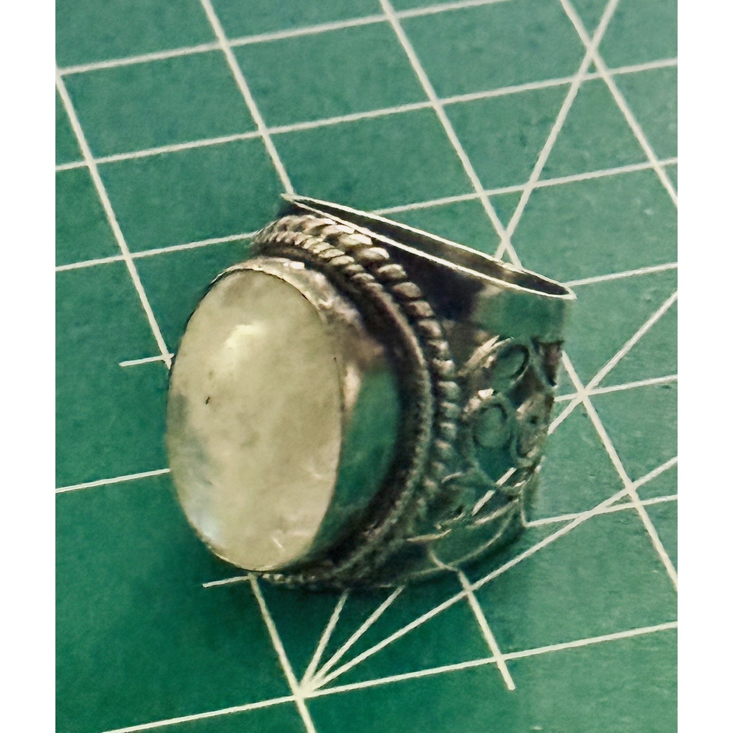 Vintage 925 Sterling Silver Natural Moonstone Statement Ring Size 8 13g Boho