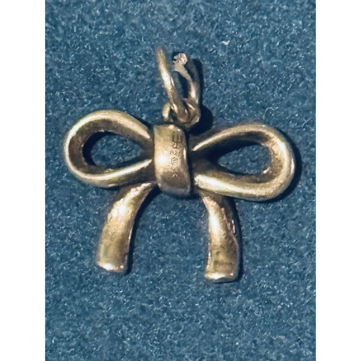 James Avery Retired Silver Bow Charm Pre-Owned