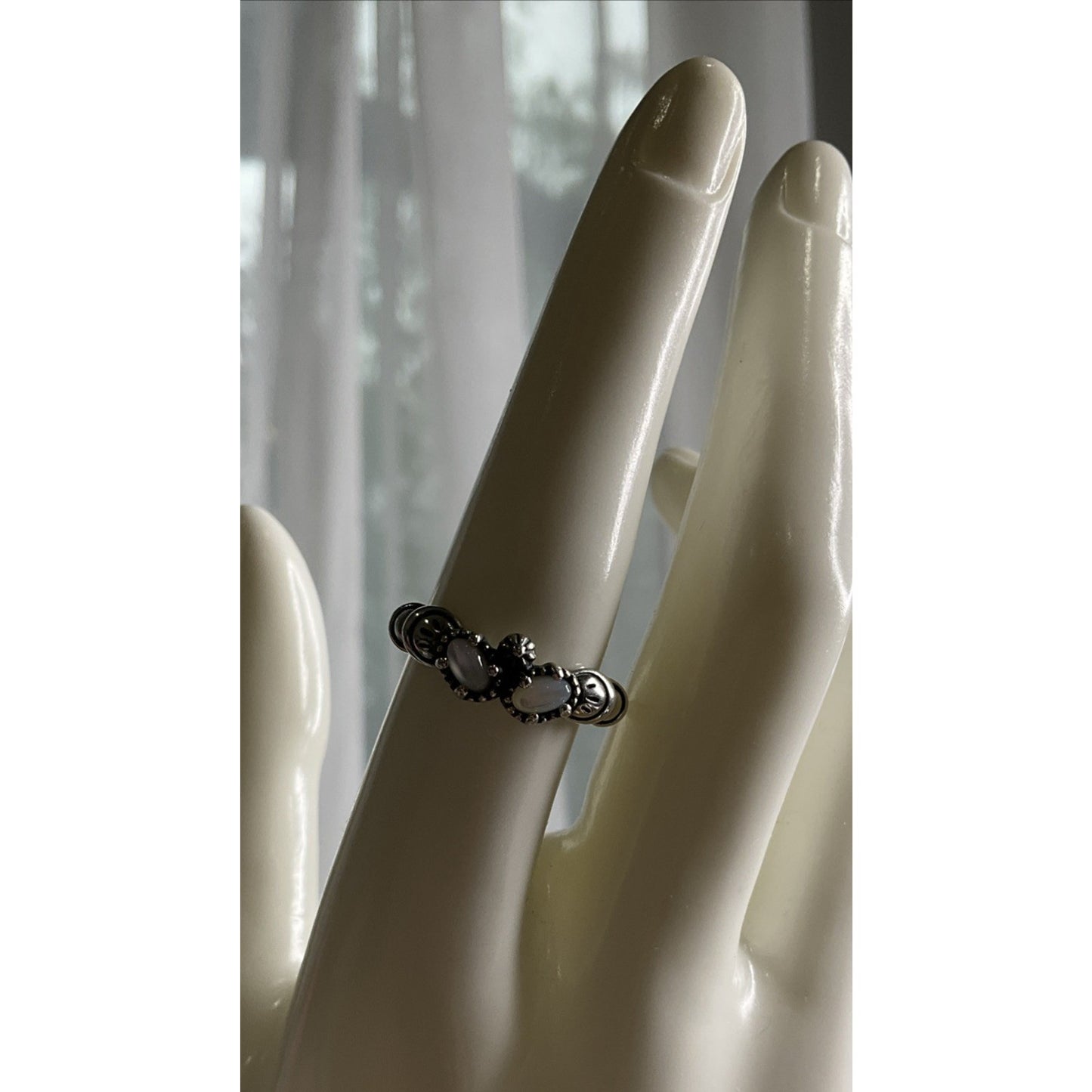 Sterling Silver 925 Ring Mother of Pearl Inlay Beaded Band Size 8.5 QF