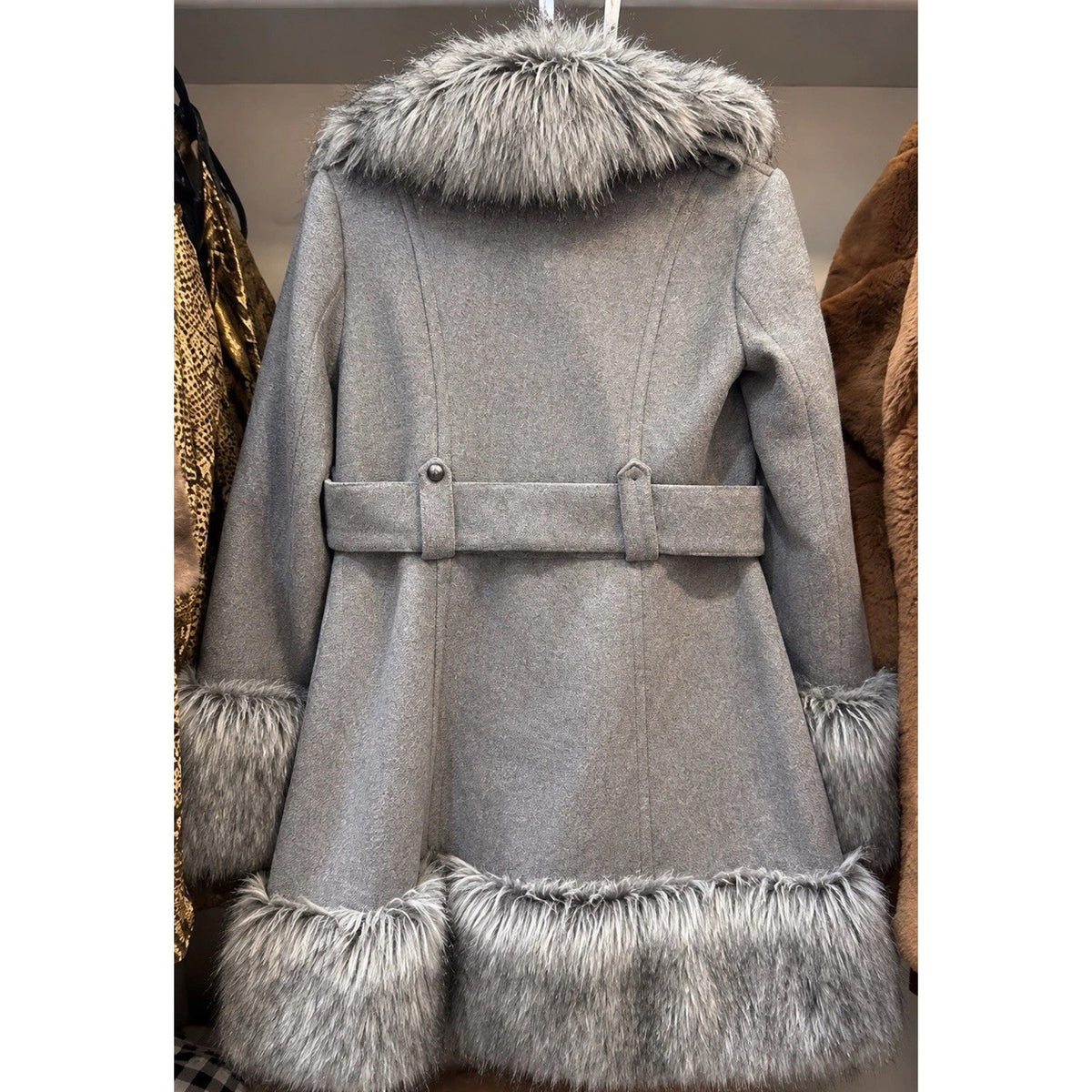 Bebe Women’s XS Gray Faux Fur Trim Long Coat Belted Statement Winter Jacket