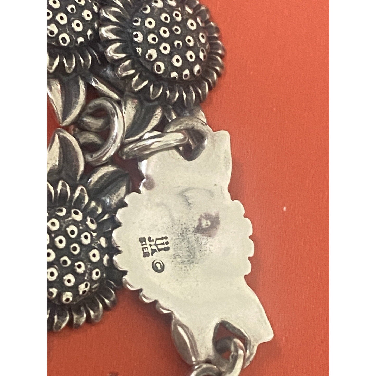 James Avery Retired Rare HTF Silver Sunflower Necklace Pre-Owned