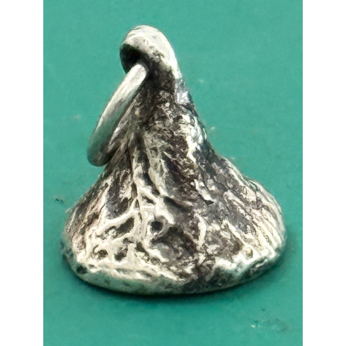 Vintage J & C Ferrara JCF Licensed Hershey’s Kiss Sterling Silver Charm 925 3.3g