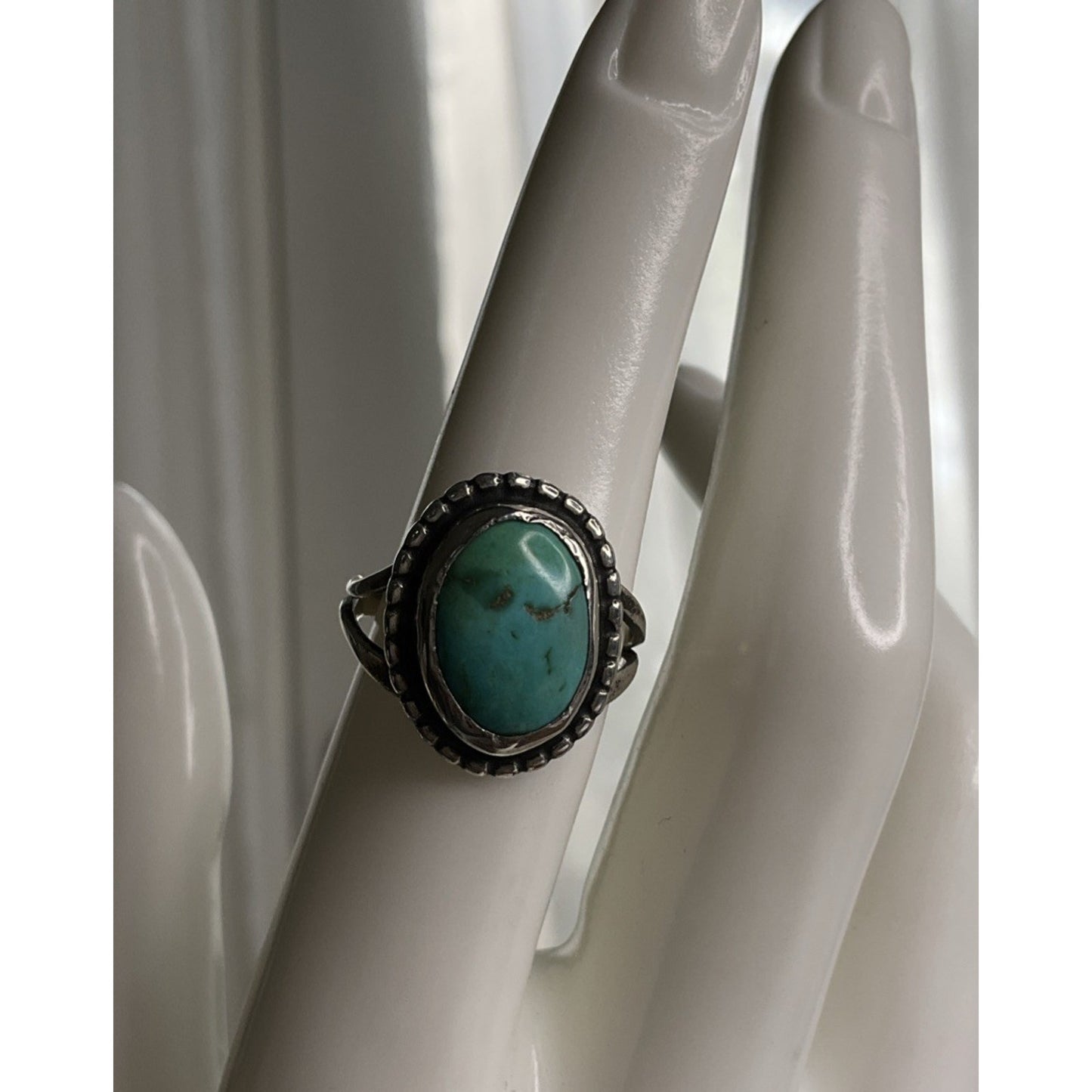 Vintage Sterling Silver Turquoise Ring Sz 7 Navajo Style