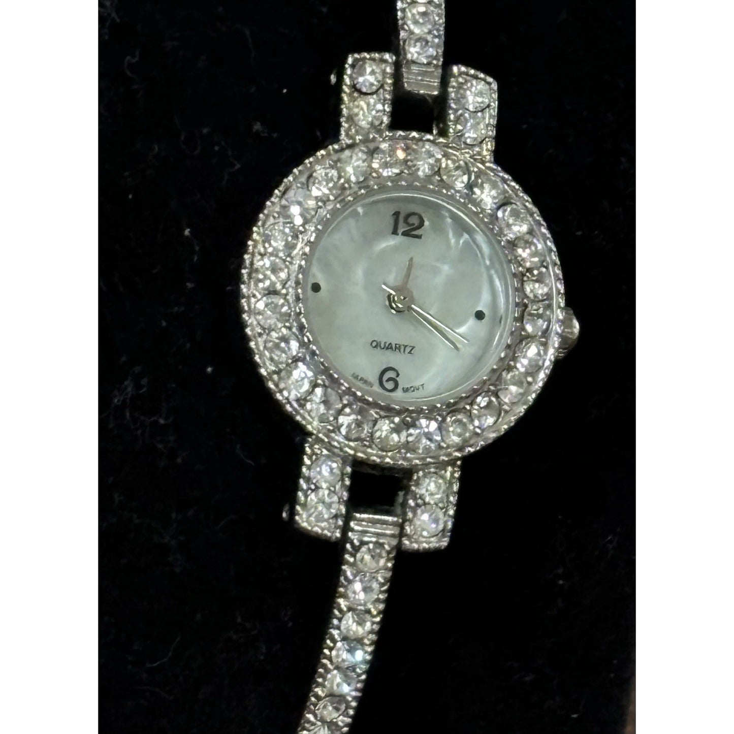 Vintage Y2K Rhinestone Sparkle Watch Mother Of Pearl NEEDS BATTERY Silver Tone