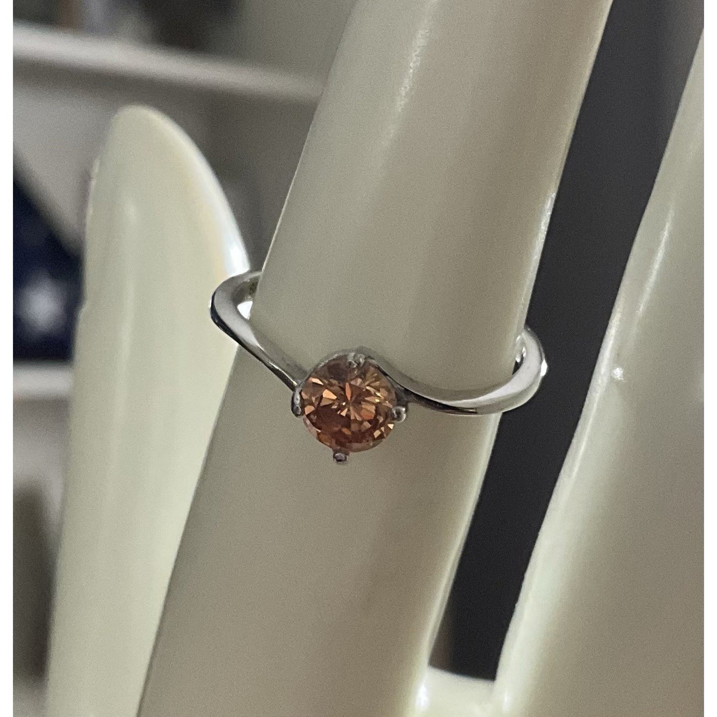 S925 Sterling Silver Orange Citrine-Color Solitaire Ring Size 6.5 Round Stone