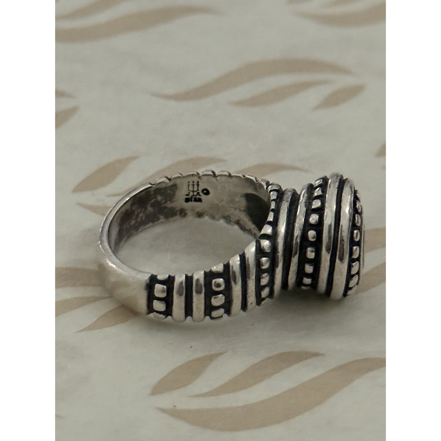 Pre owned James Avery Retired Sterling Silver African Beaded Swirl Ring Size 6