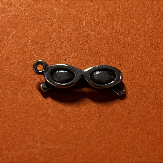 James Avery Retired Silver Tiny Sunglasses Charm Pre-Owned