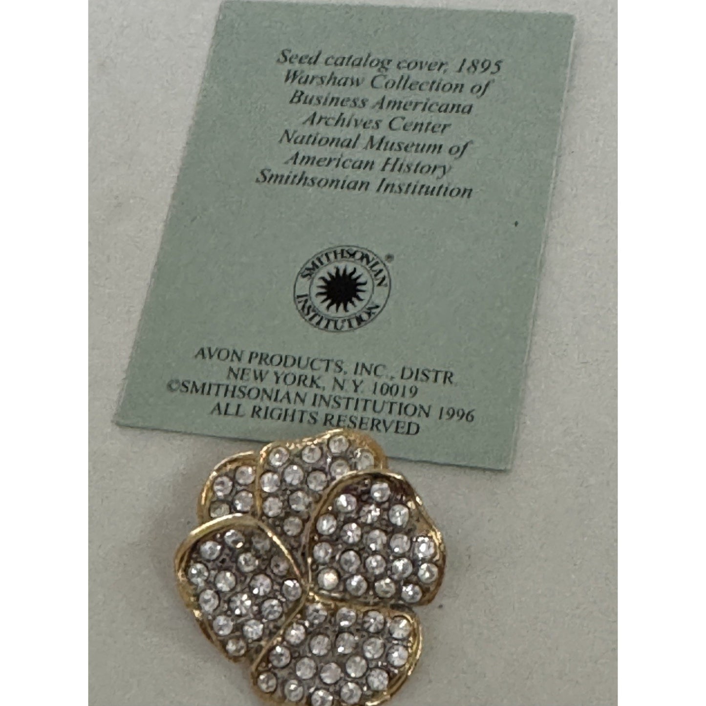 Vintage Brand New 1997 Smithsonian Crystal Pave Gold Tone Pansy Flower Brooch
